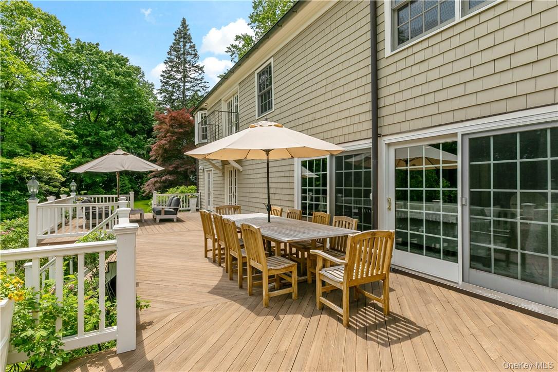 70 Haights Cross Road, Chappaqua, NY 10514