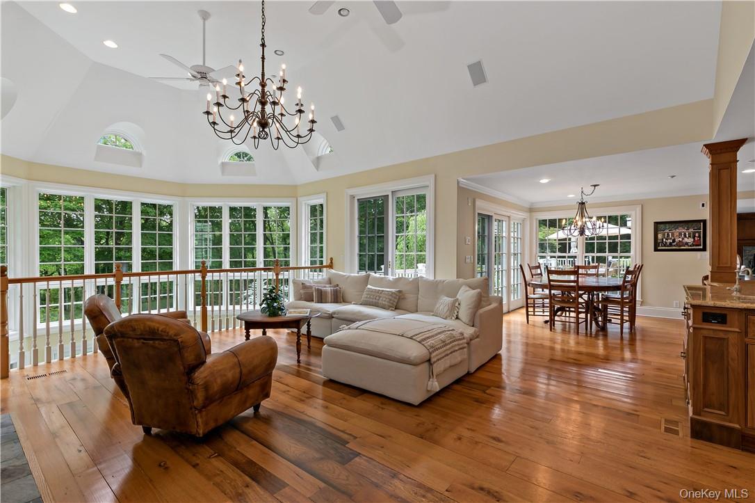 70 Haights Cross Road, Chappaqua, NY 10514