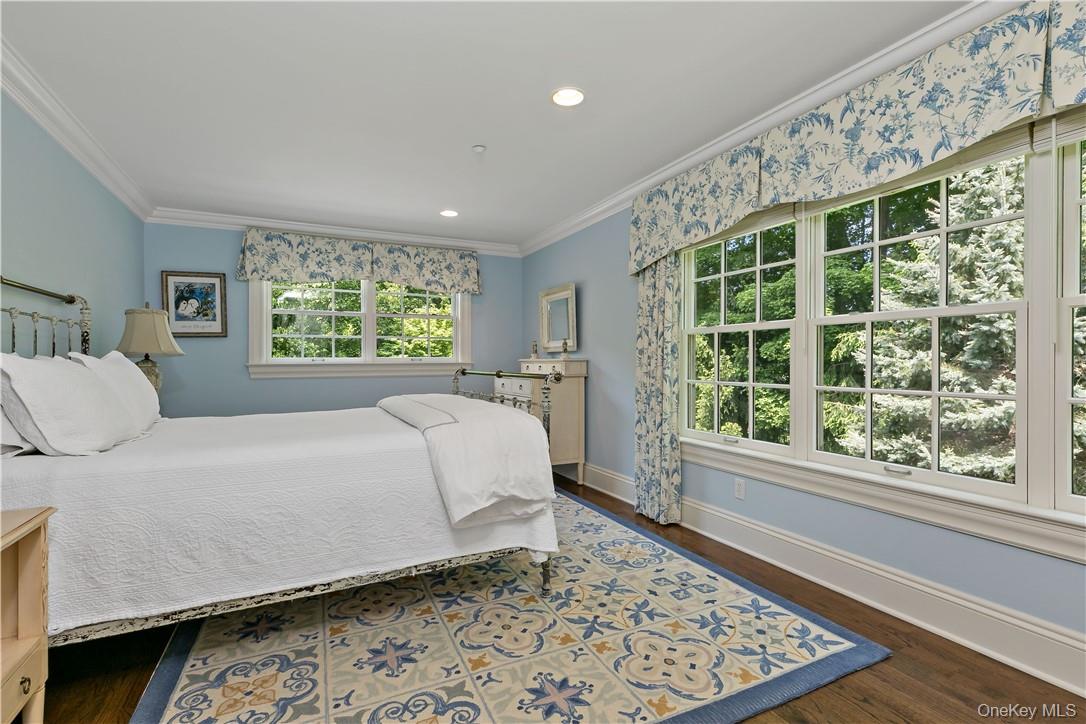 70 Haights Cross Road, Chappaqua, NY 10514