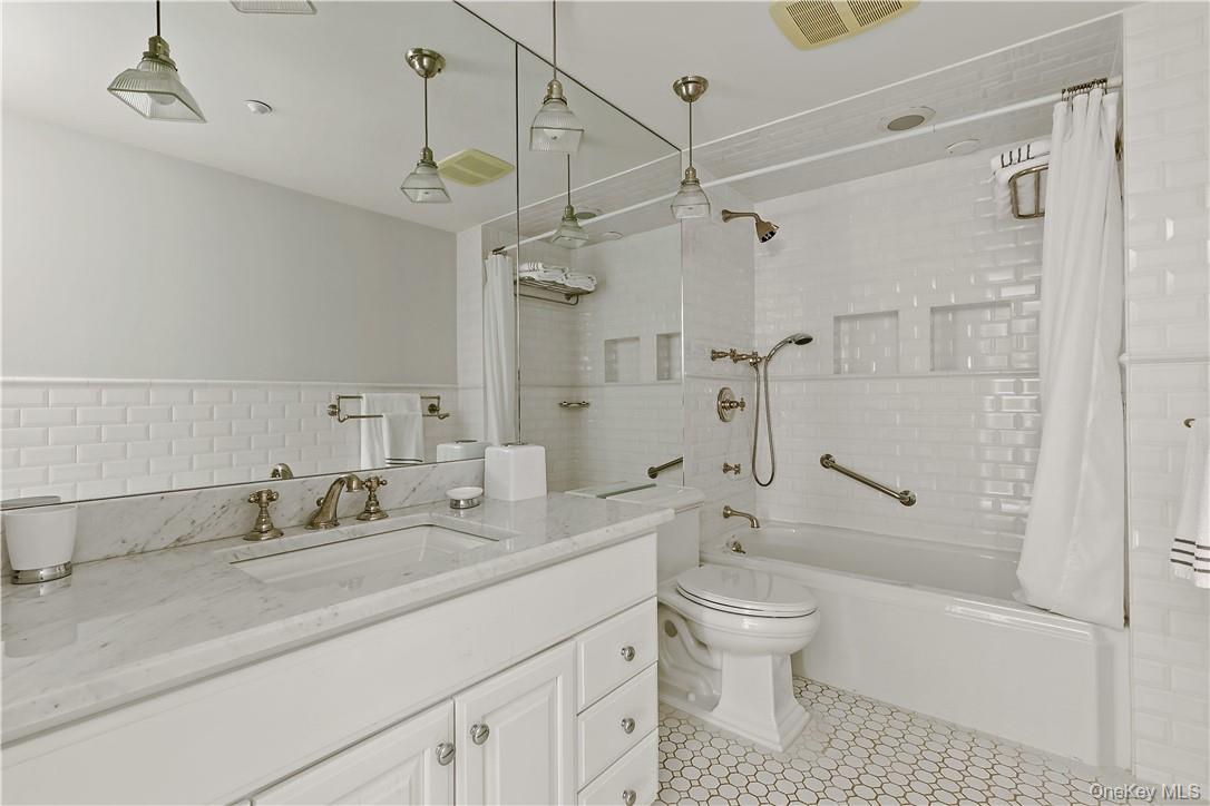 70 Haights Cross Road, Chappaqua, NY 10514