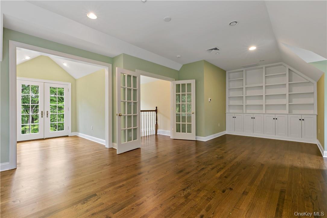 70 Haights Cross Road, Chappaqua, NY 10514