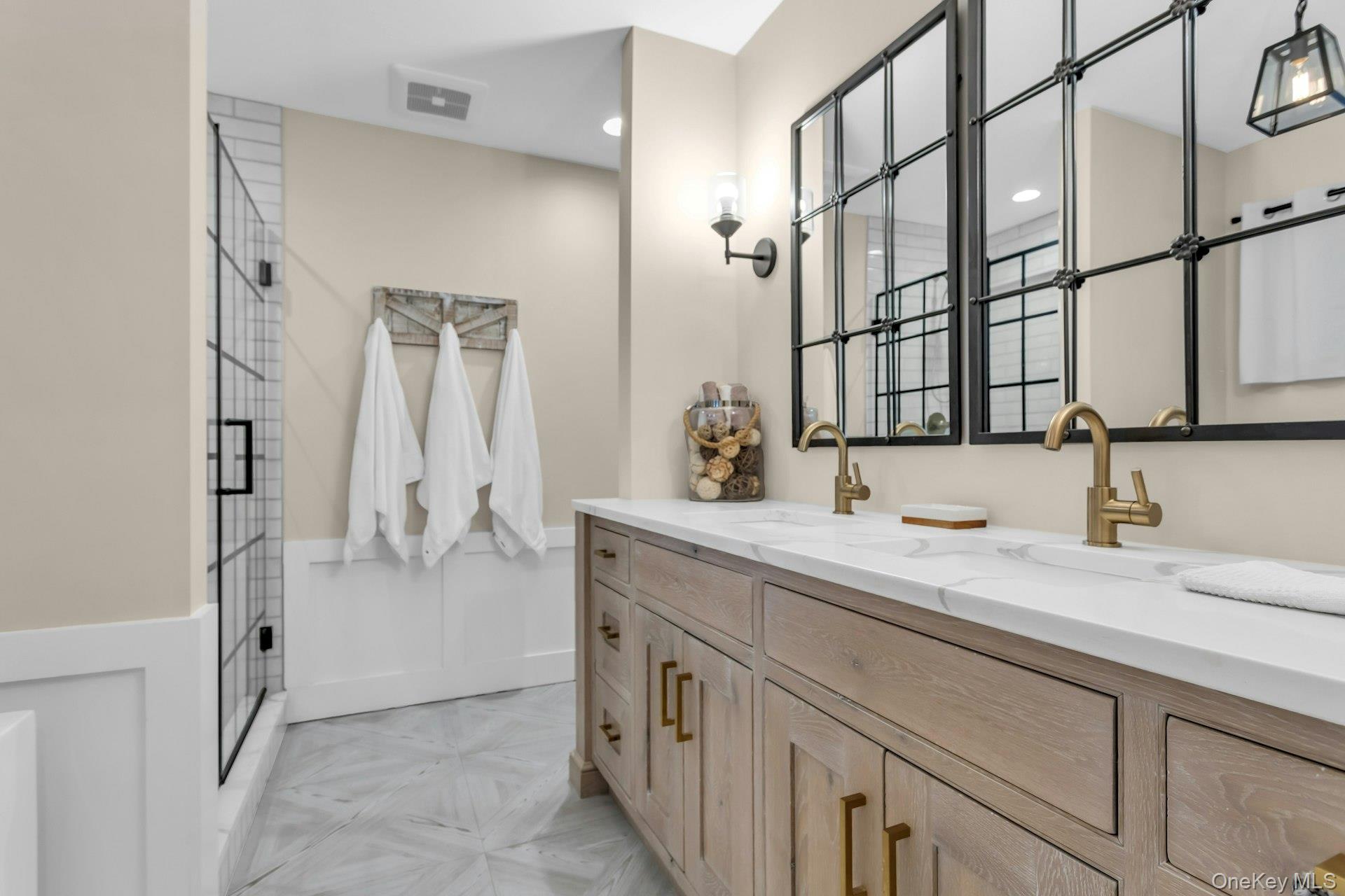 One Jerry Lane, Glen Cove, NY 11542