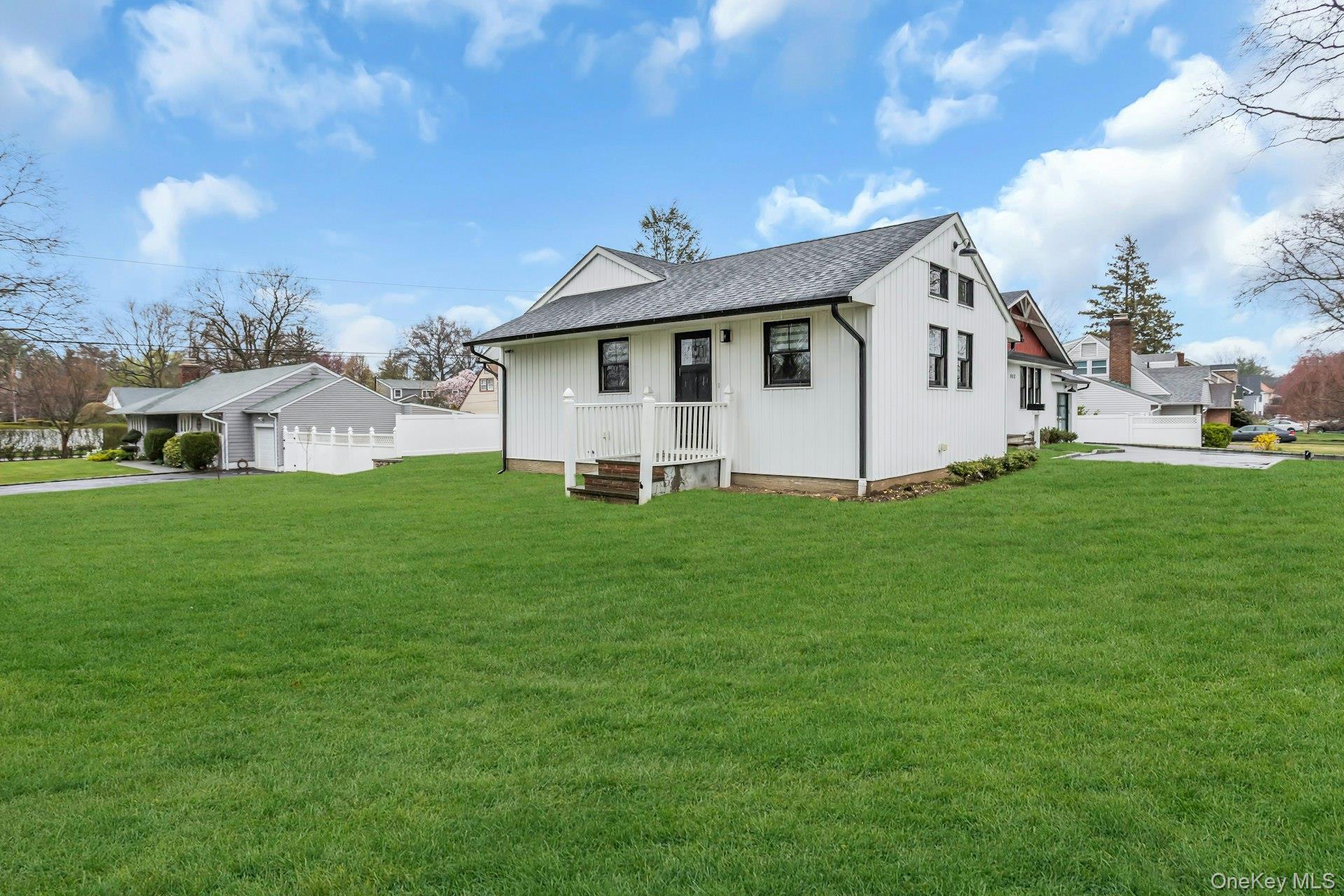 One Jerry Lane, Glen Cove, NY 11542