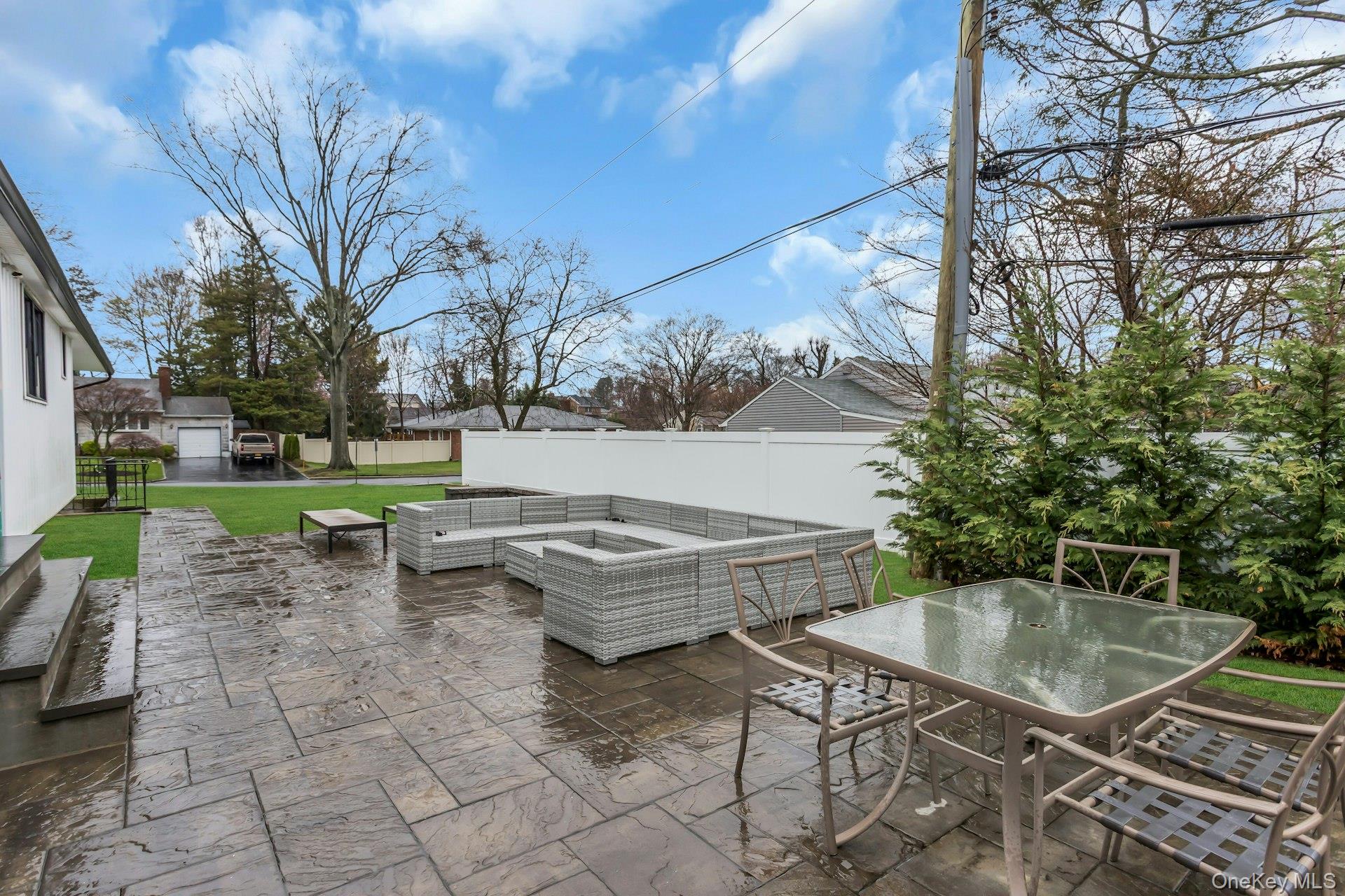 One Jerry Lane, Glen Cove, NY 11542