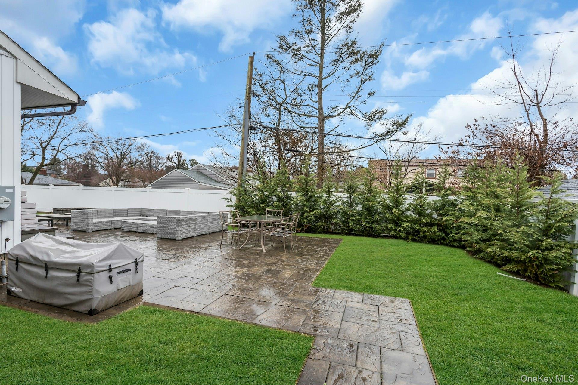 One Jerry Lane, Glen Cove, NY 11542