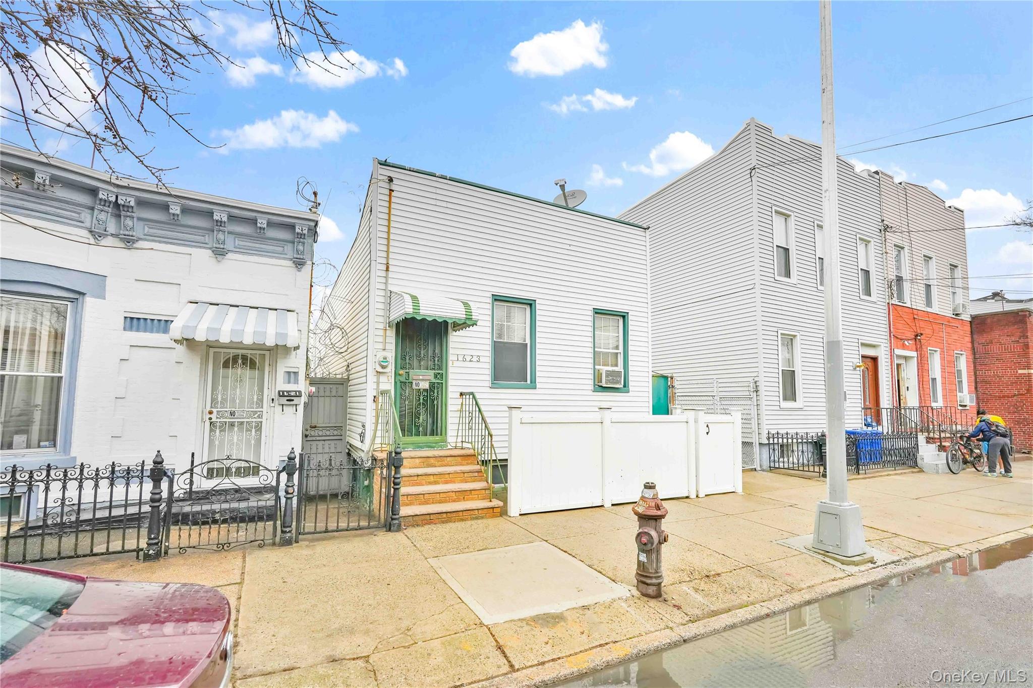 1623 George Street, Ridgewood, NY 11385