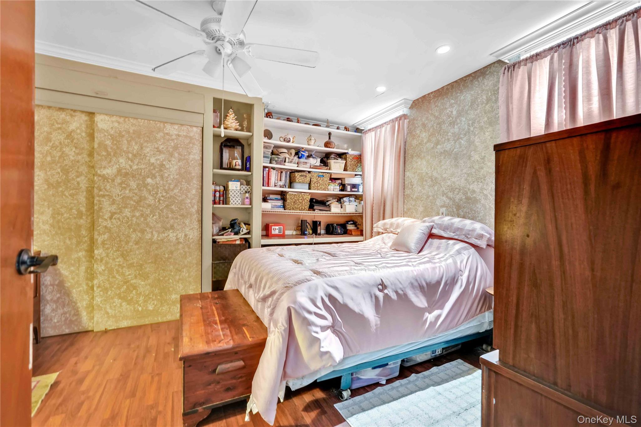 1623 George Street, Ridgewood, NY 11385