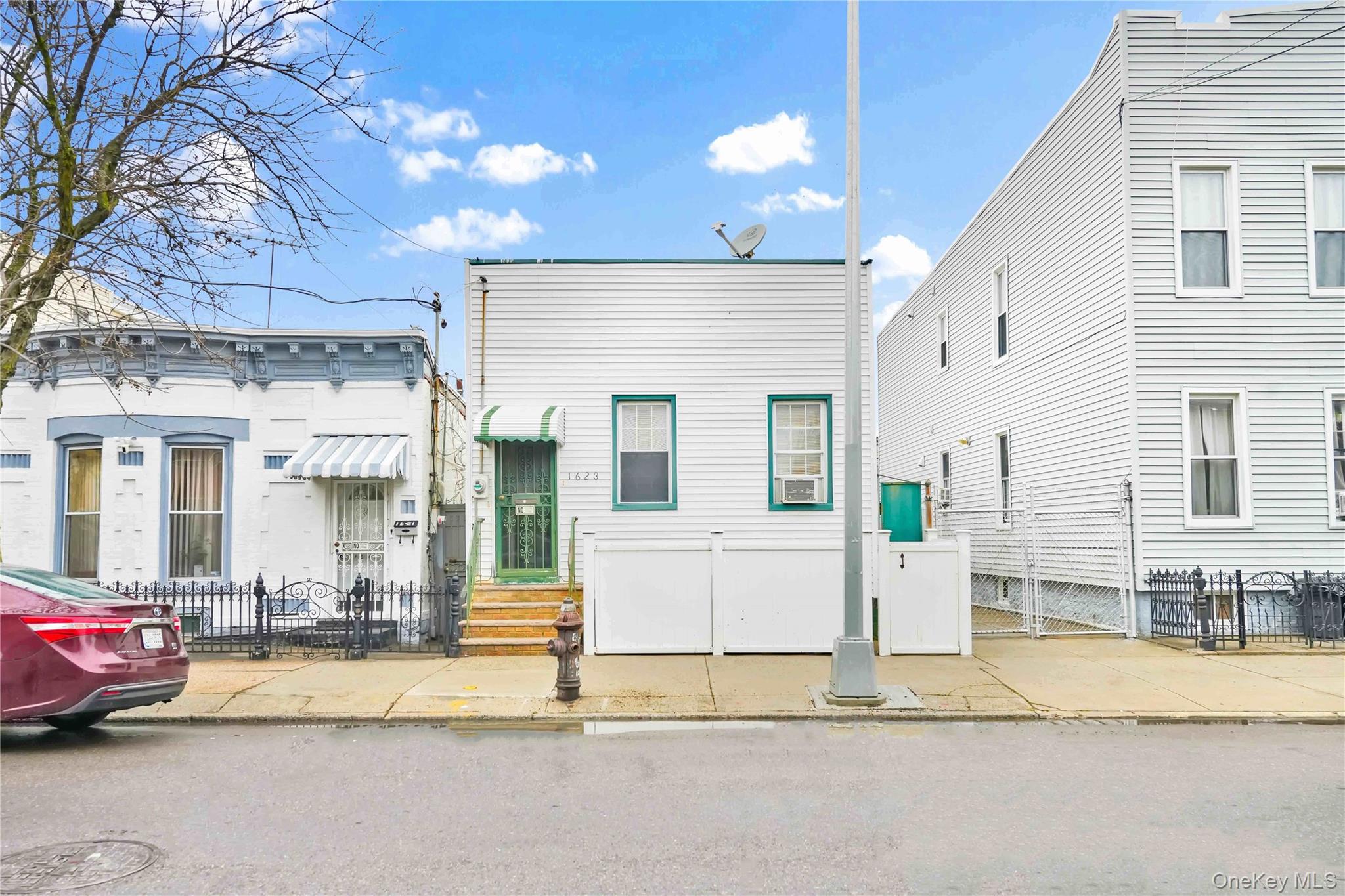 1623 George Street, Ridgewood, NY 11385