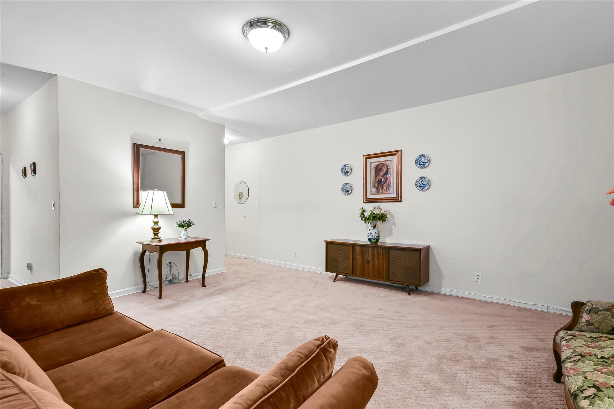 16 N Chatsworth Avenue # 45, Larchmont, NY 10538