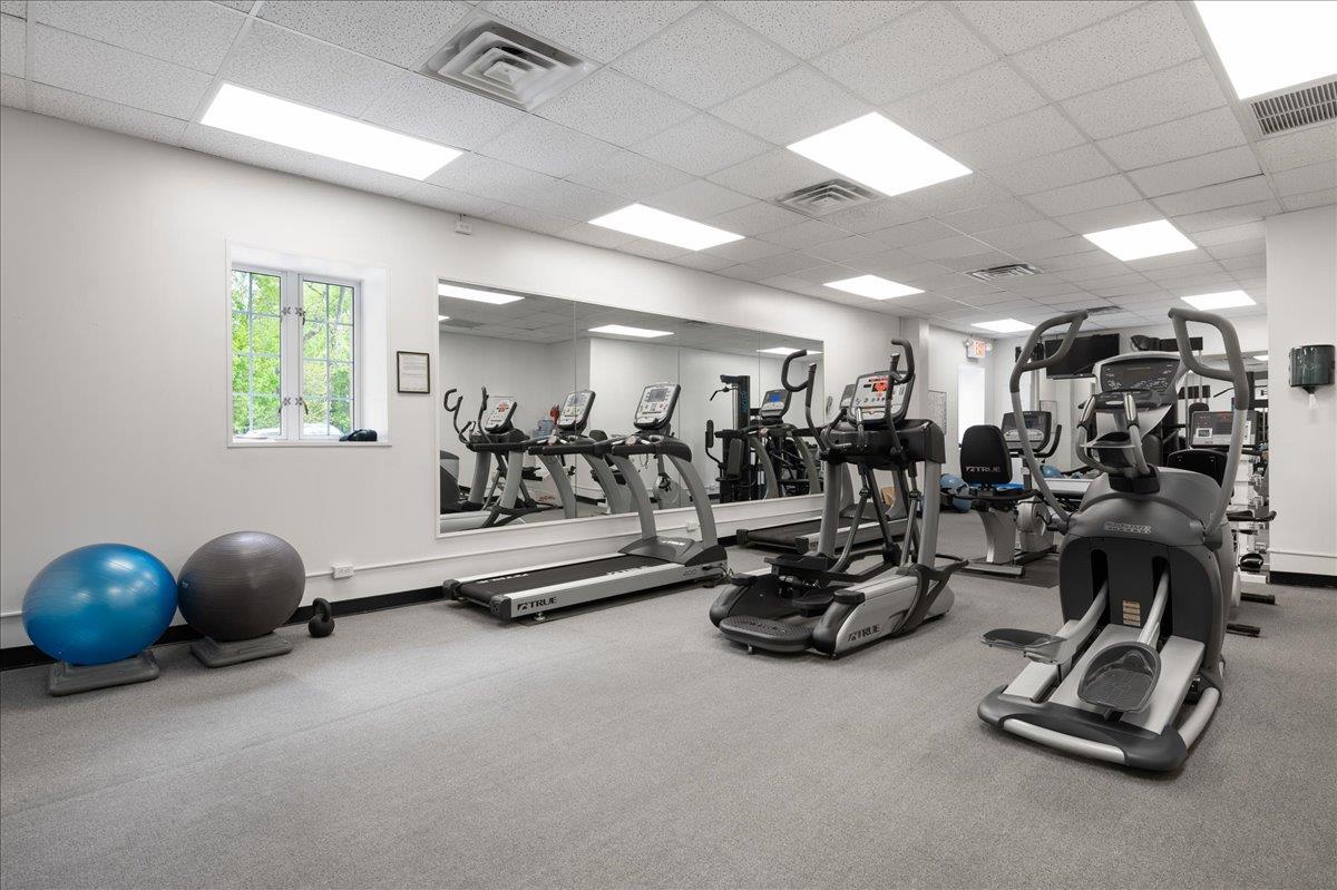 16 N Chatsworth Avenue # 45, Larchmont, NY 10538