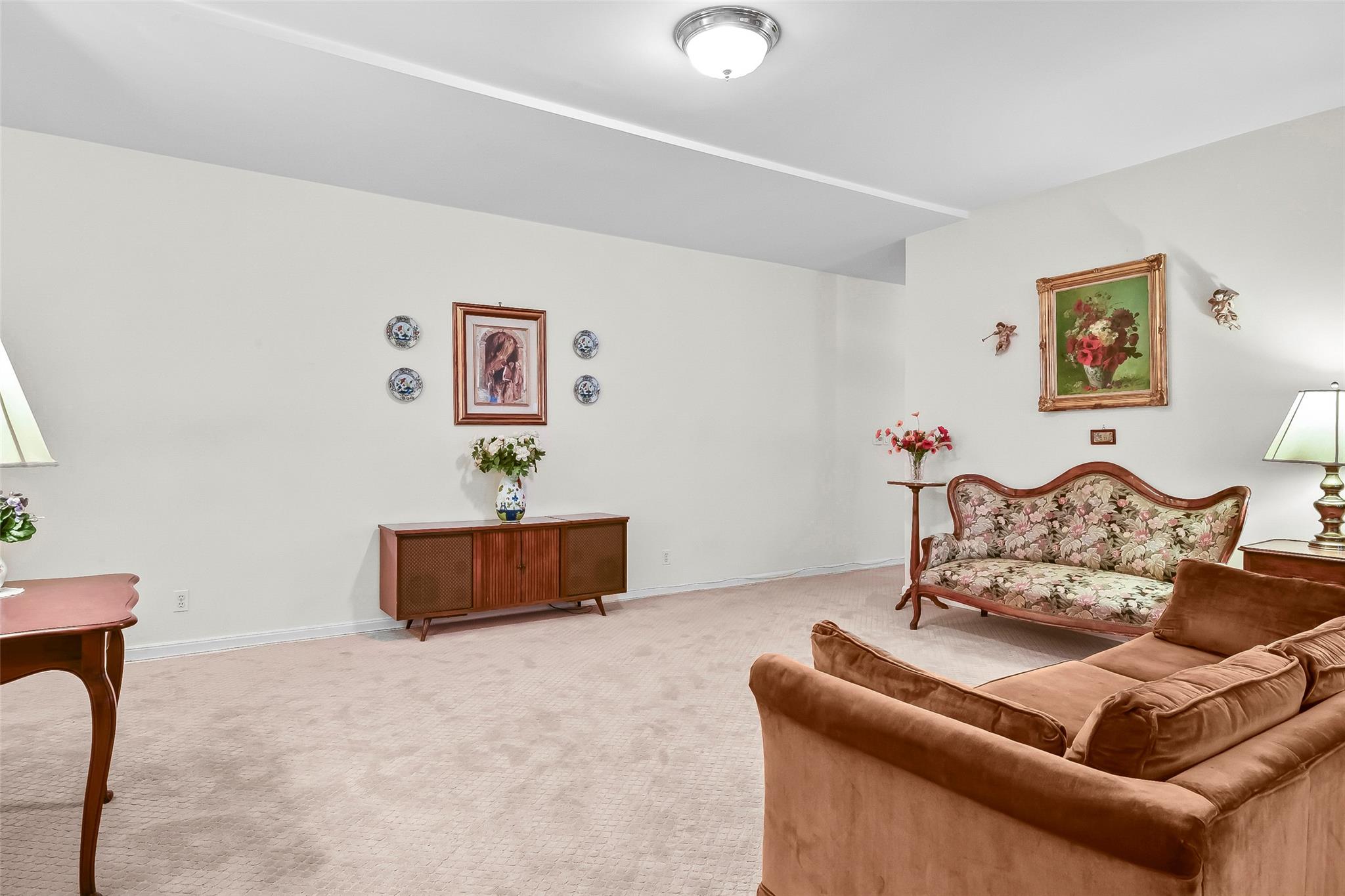 16 N Chatsworth Avenue # 45, Larchmont, NY 10538