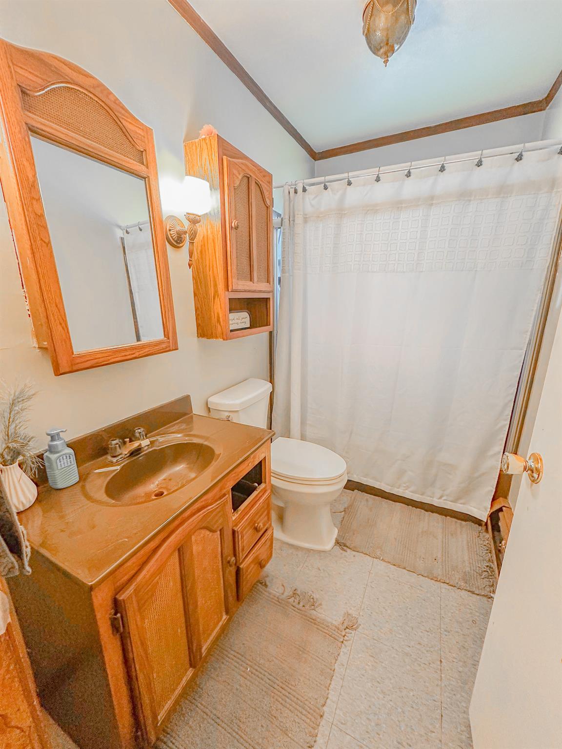 32 Valk Road, Saugerties, NY 12477