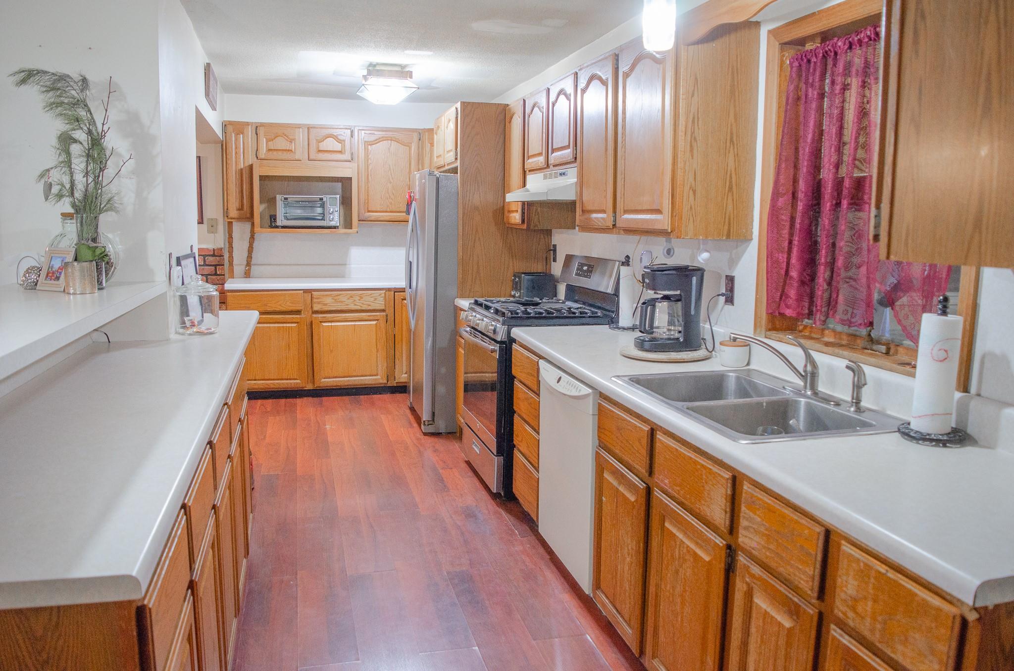 32 Valk Road, Saugerties, NY 12477