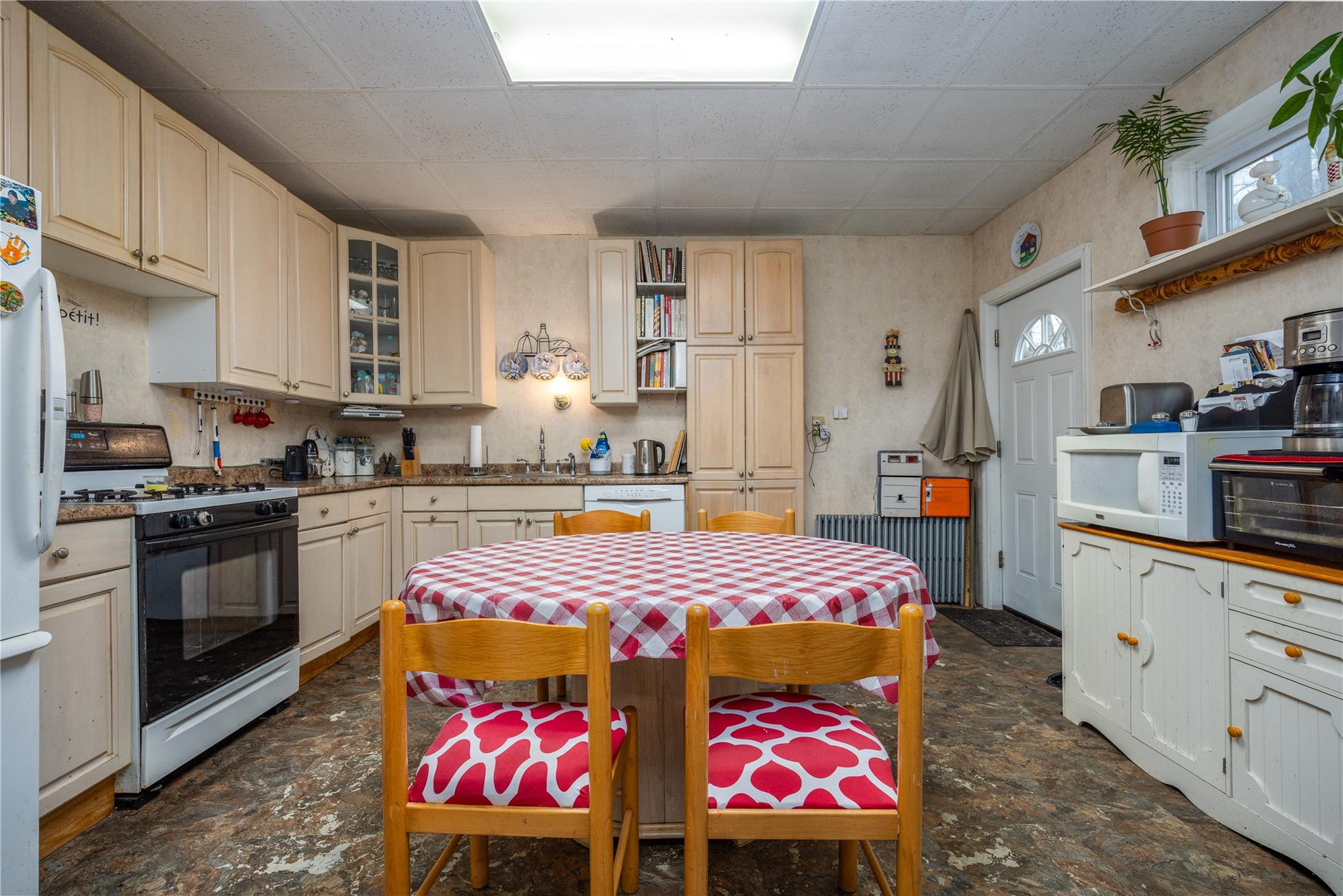 9 Aqueduct Place, Yonkers, NY 10701