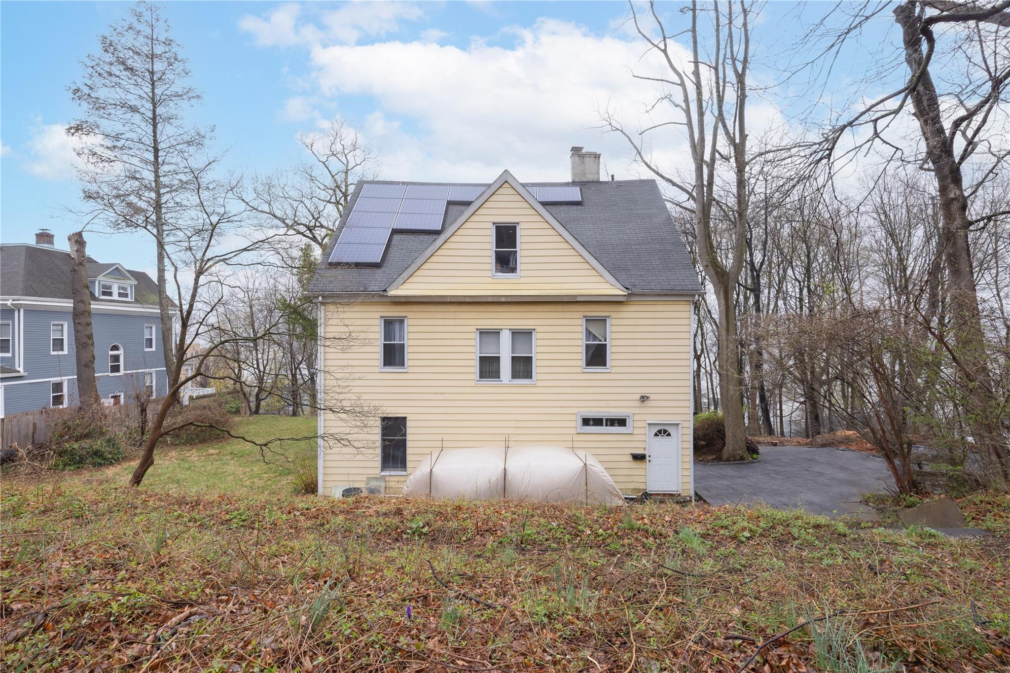 9 Aqueduct Place, Yonkers, NY 10701