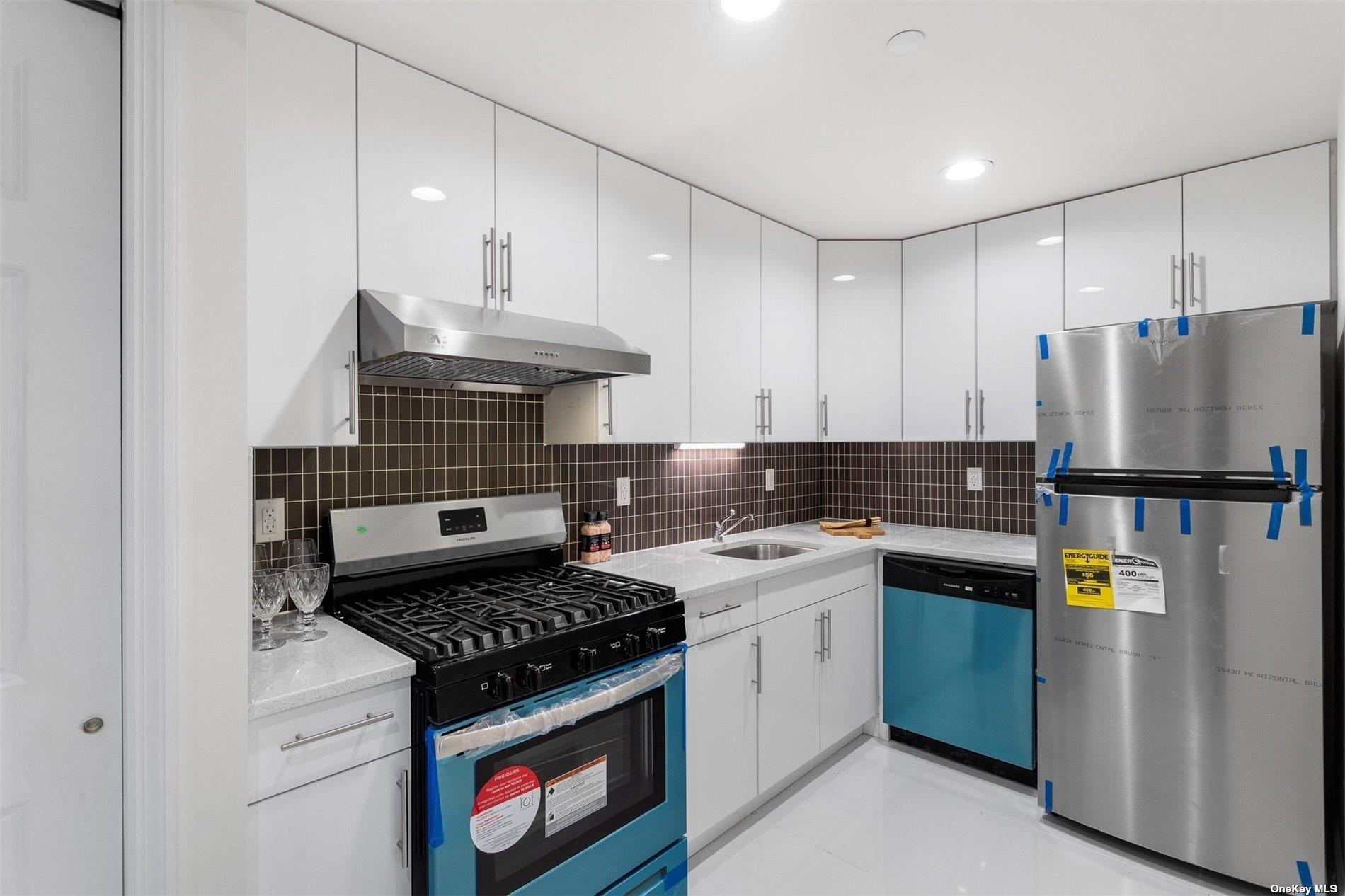 91-23 Corona Avenue # 3F, Elmhurst, NY 11373