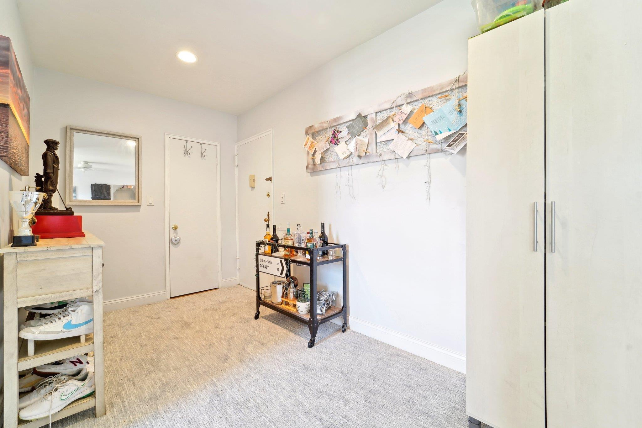 13 Bryant Crescent # 2C, White Plains, NY 10605