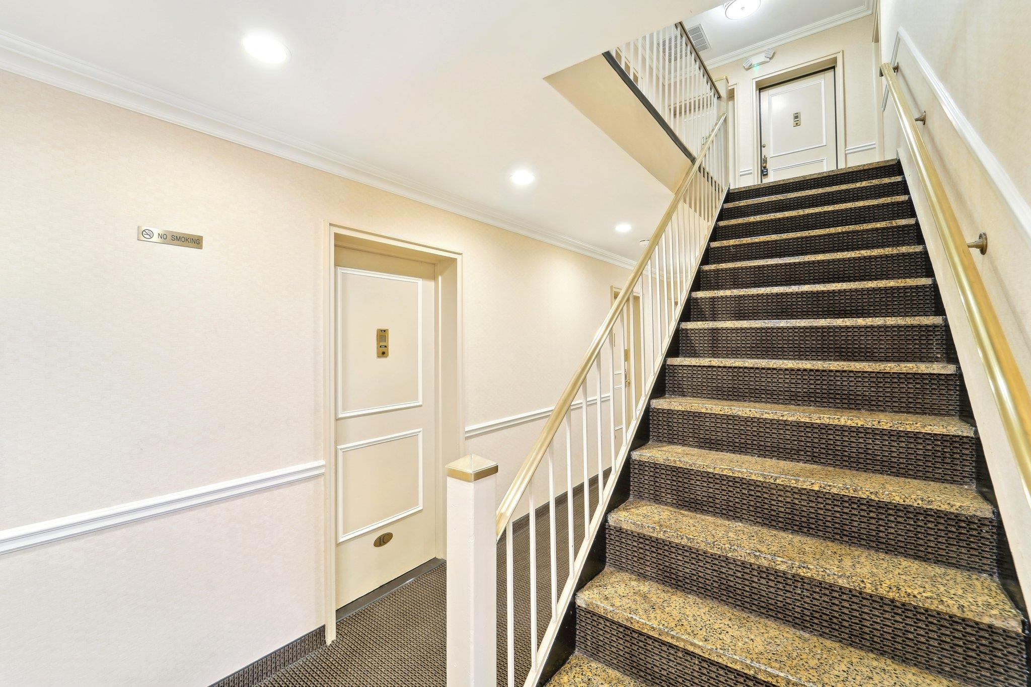 13 Bryant Crescent # 2C, White Plains, NY 10605