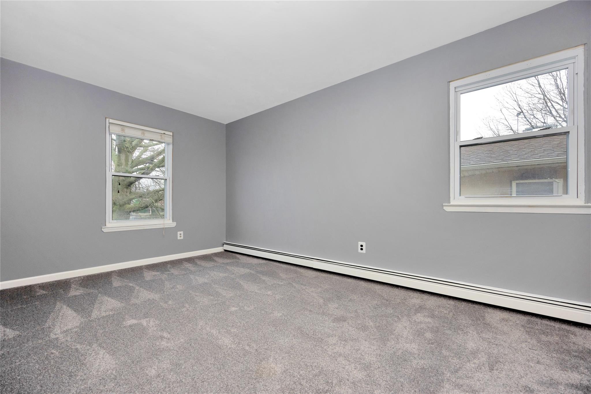 591 Conklin Street, Farmingdale, NY 11735