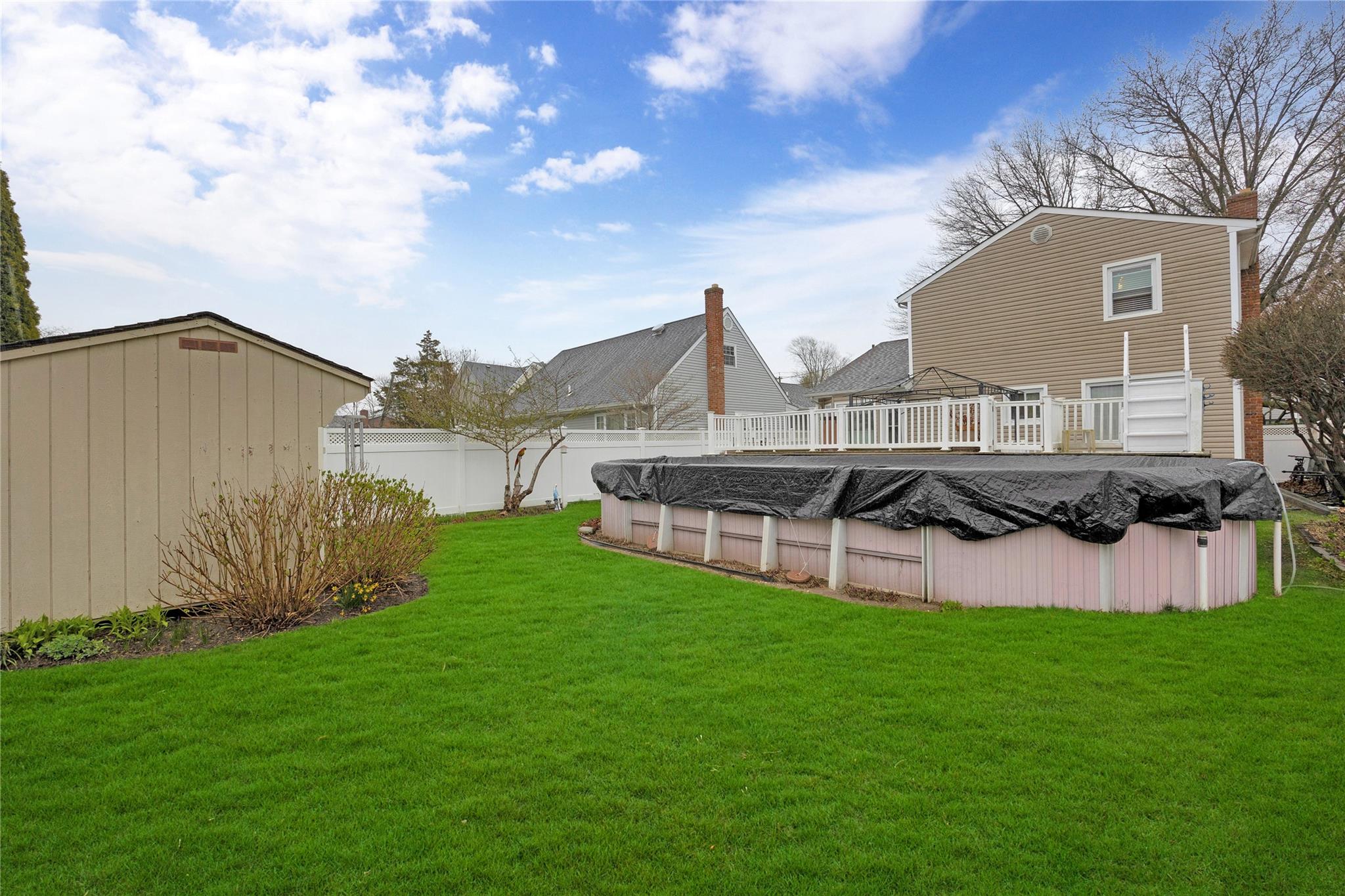 591 Conklin Street, Farmingdale, NY 11735