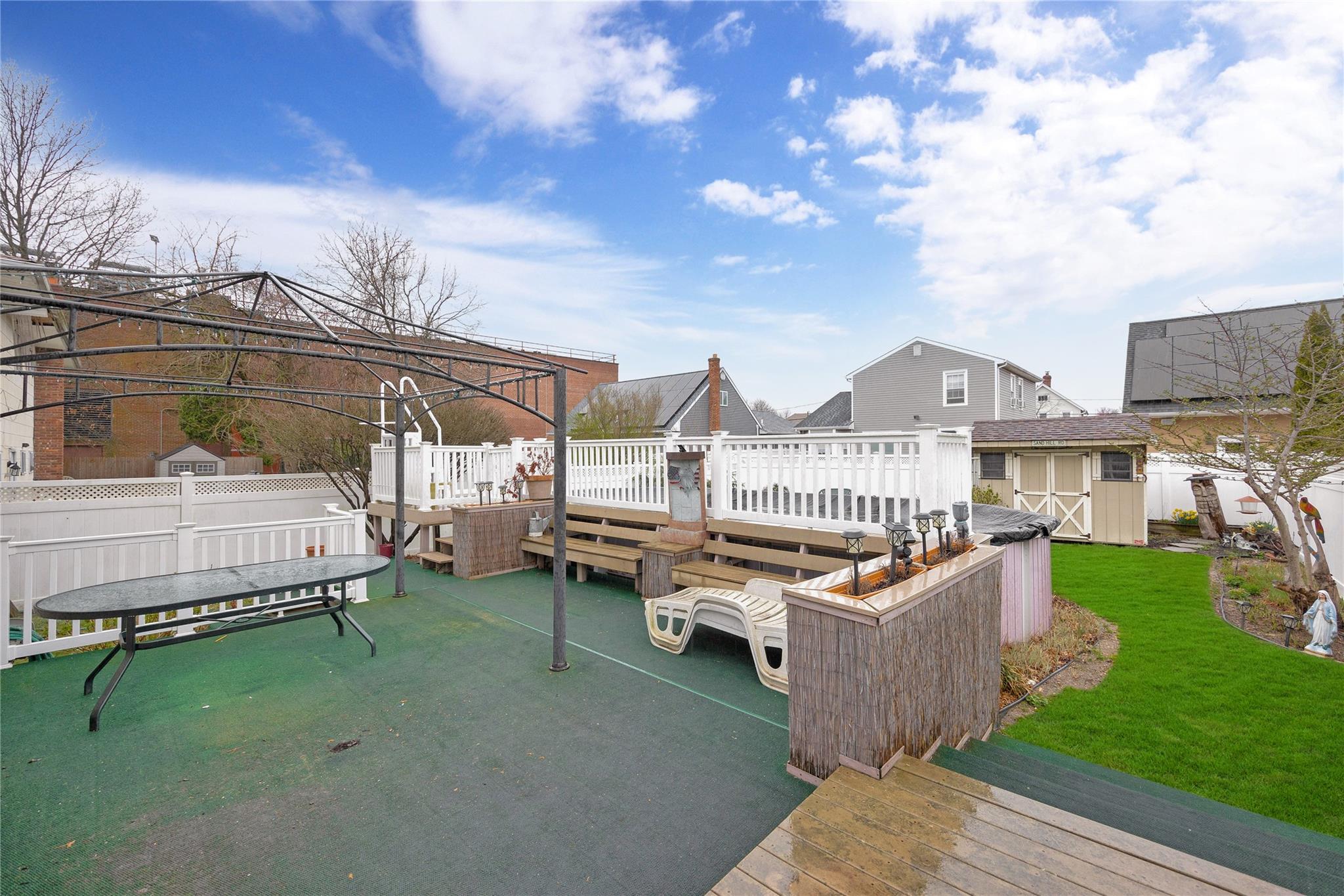 591 Conklin Street, Farmingdale, NY 11735