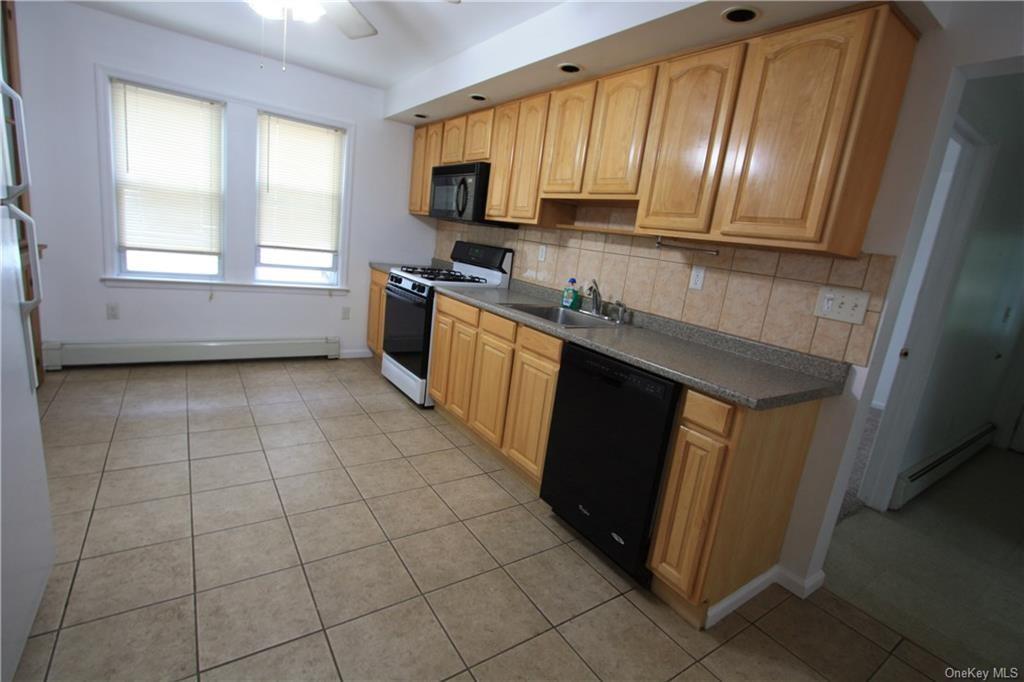 105 SW Univoice Street, Maybrook, NY 12543