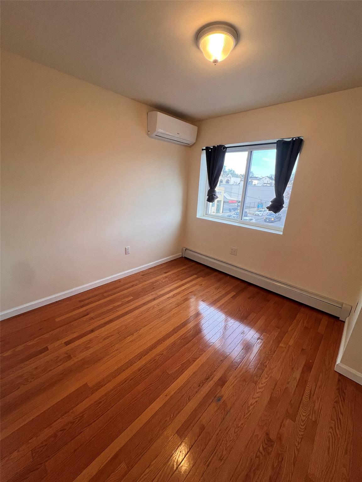 42-06 164 Street, Flushing, NY 11358