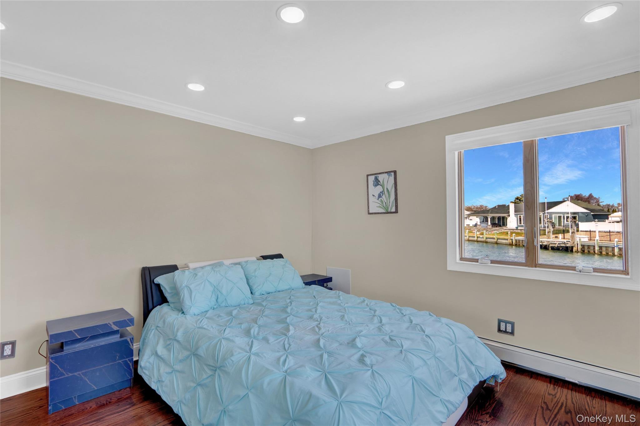 505 East Drive, Copiague, NY 11726