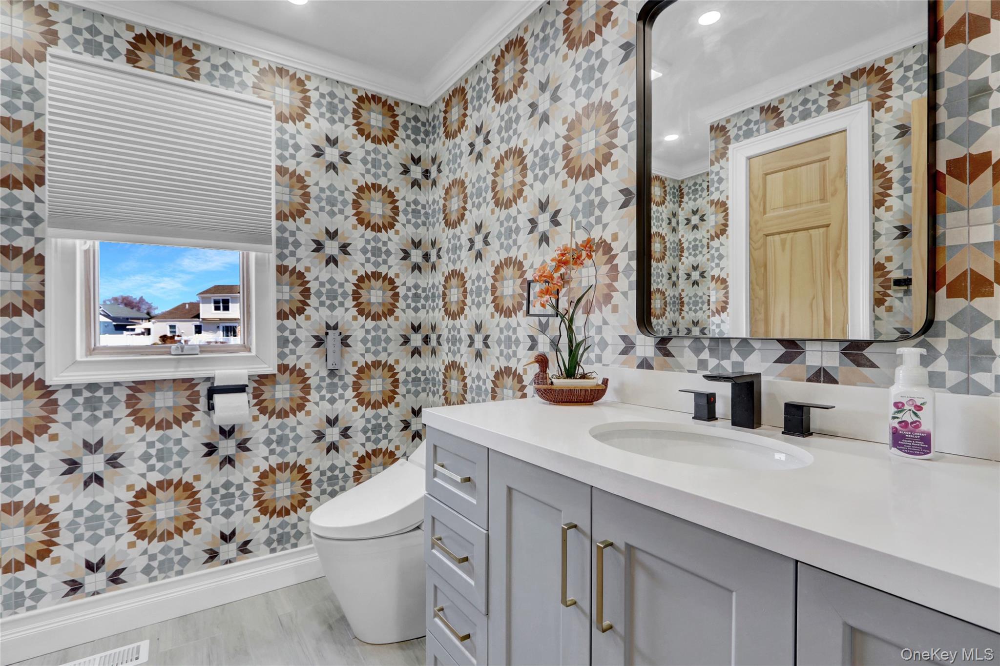 505 East Drive, Copiague, NY 11726