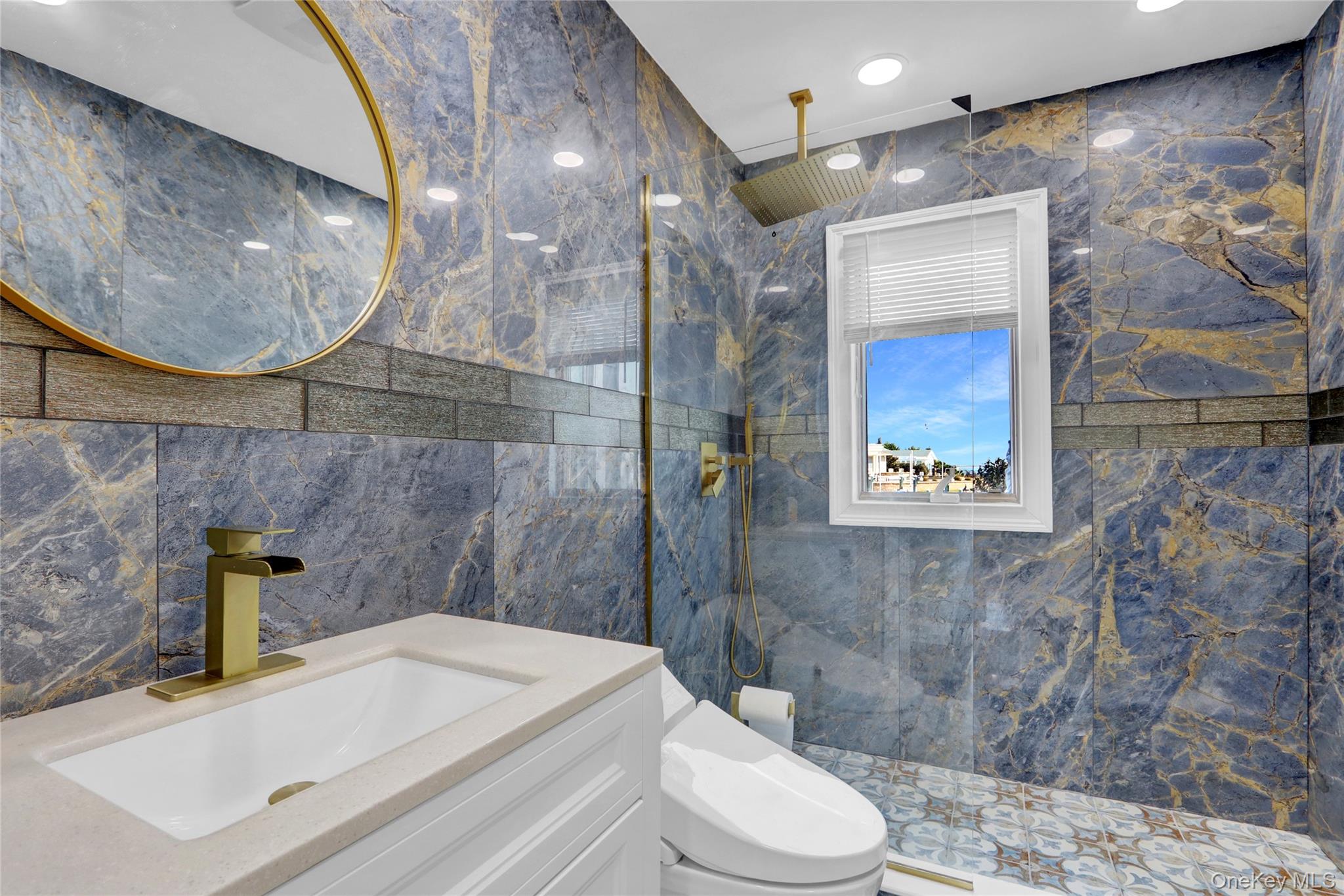 505 East Drive, Copiague, NY 11726