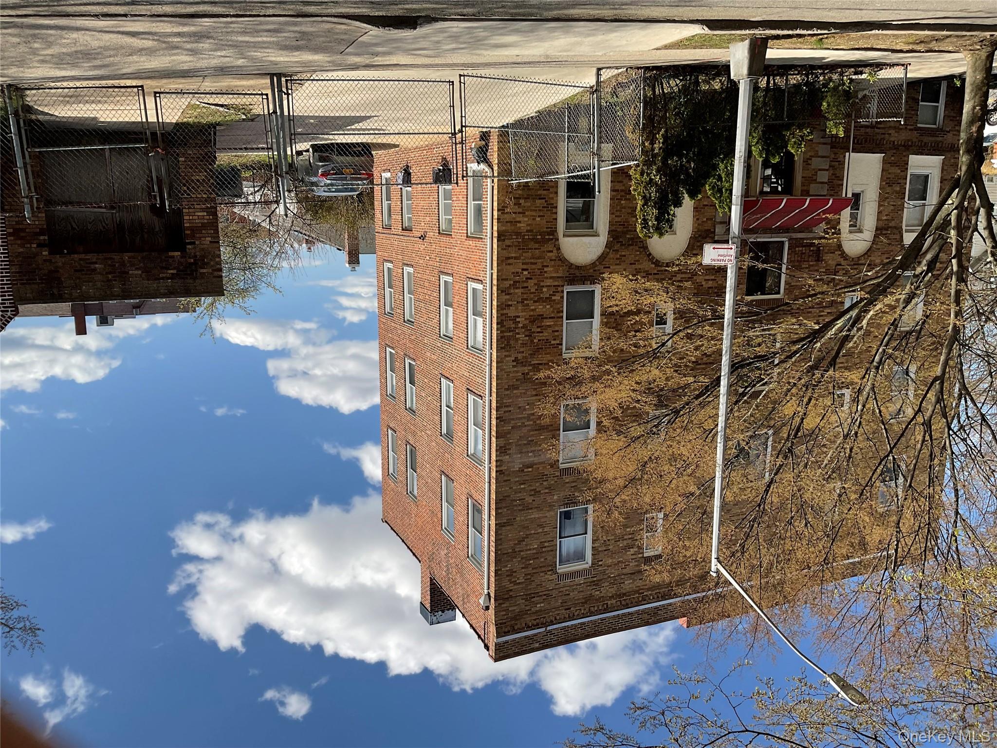 162-30 86TH avenue, Jamaica Hills, NY 11432