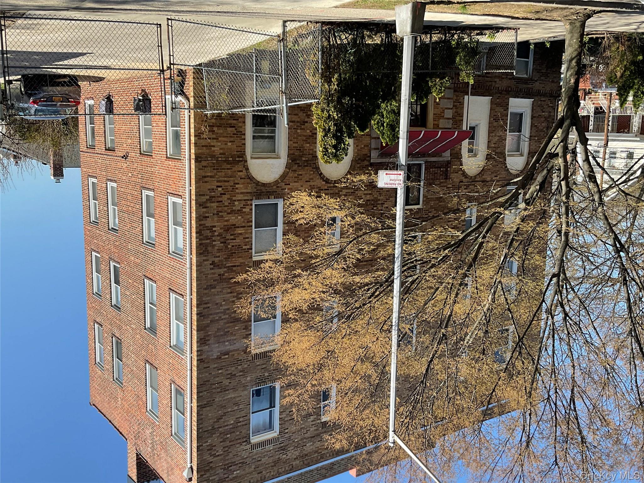 162-30 86TH avenue, Jamaica Hills, NY 11432