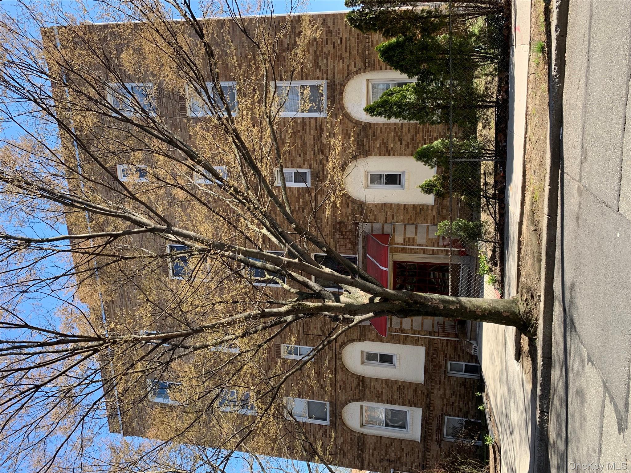 162-30 86TH avenue, Jamaica Hills, NY 11432