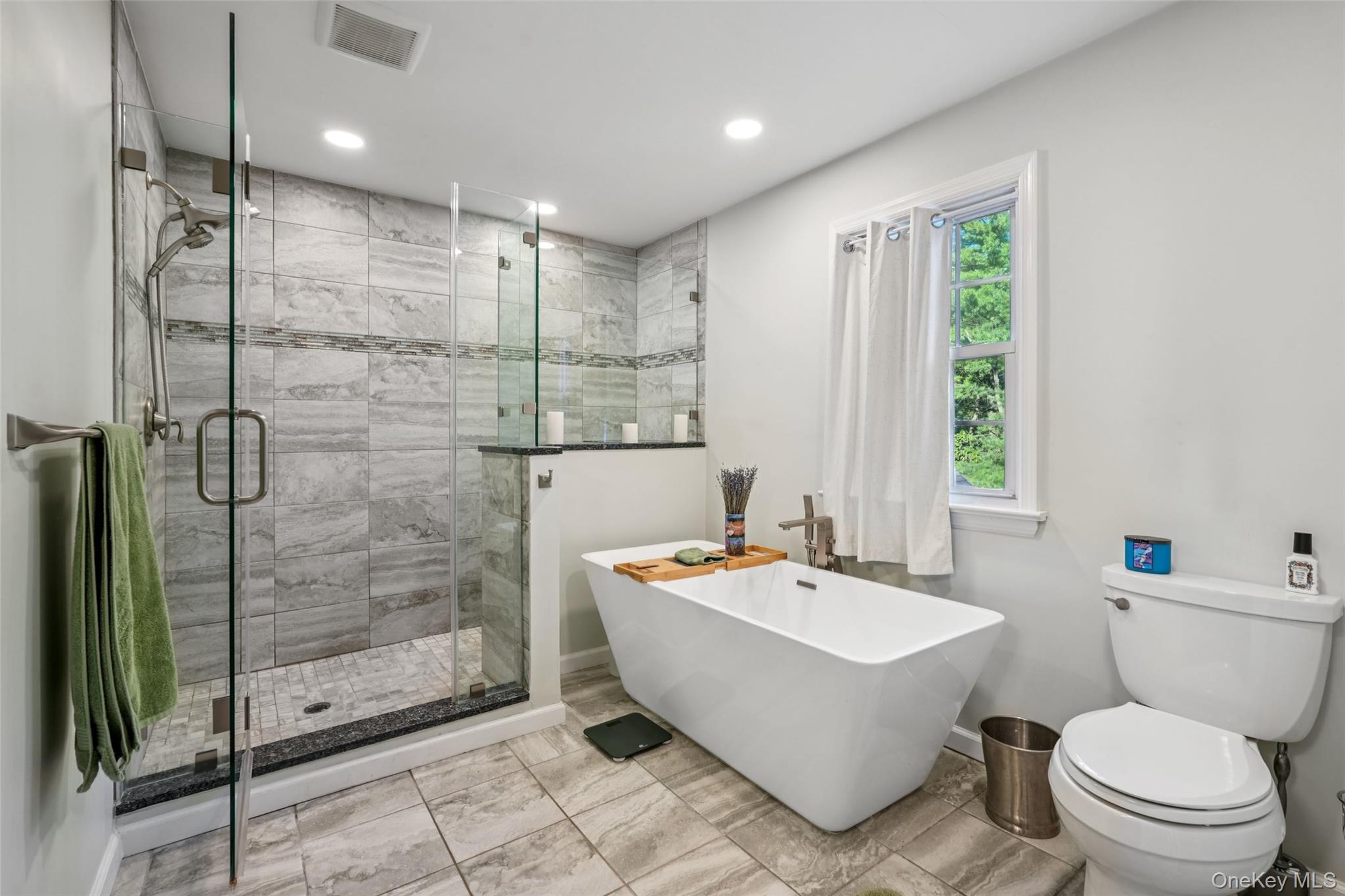 8 Abbey Road, Orangeburg, NY 10962