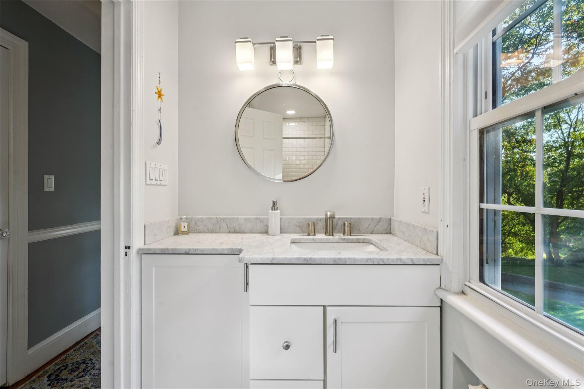 8 Abbey Road, Orangeburg, NY 10962