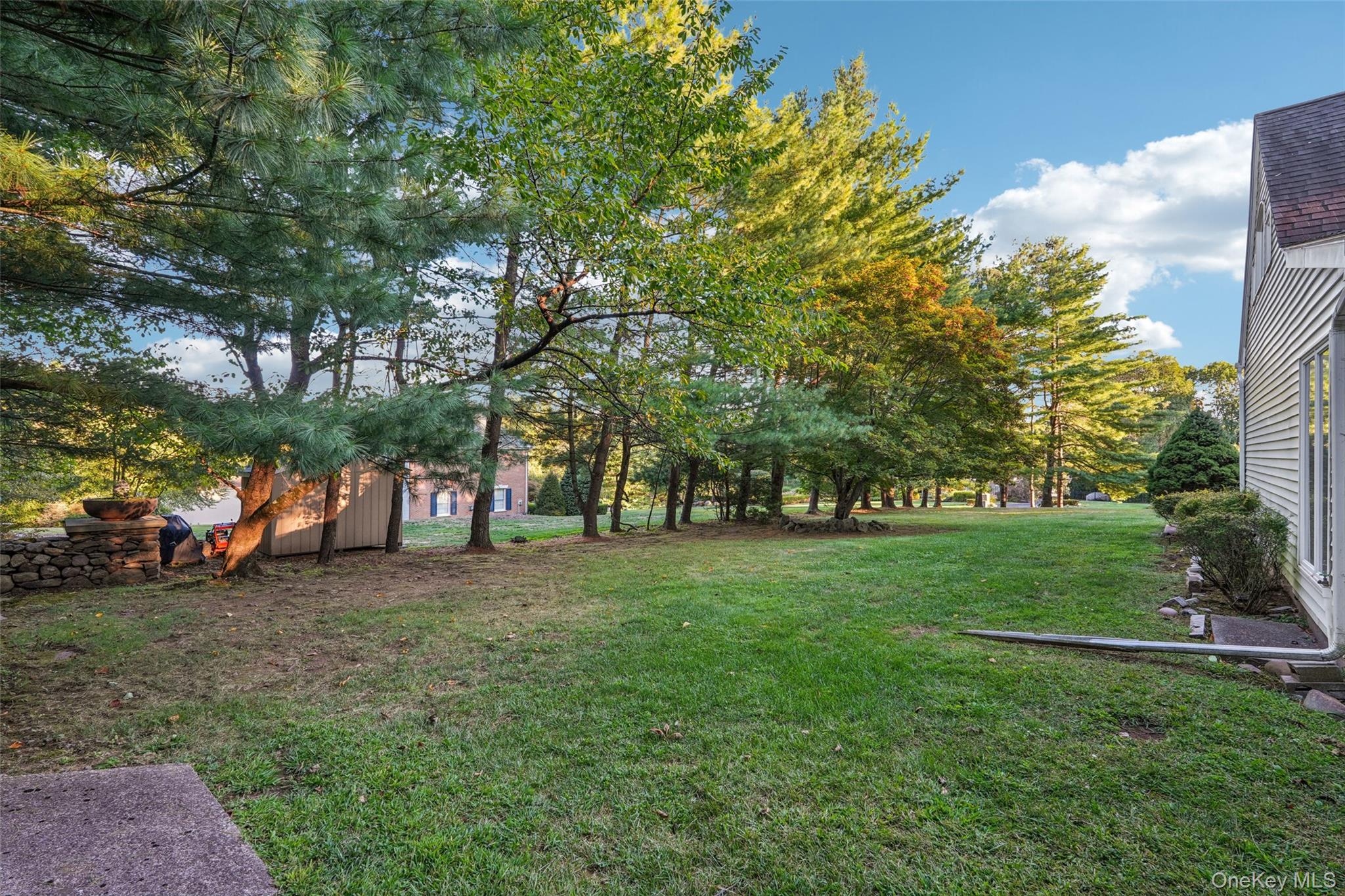 8 Abbey Road, Orangeburg, NY 10962