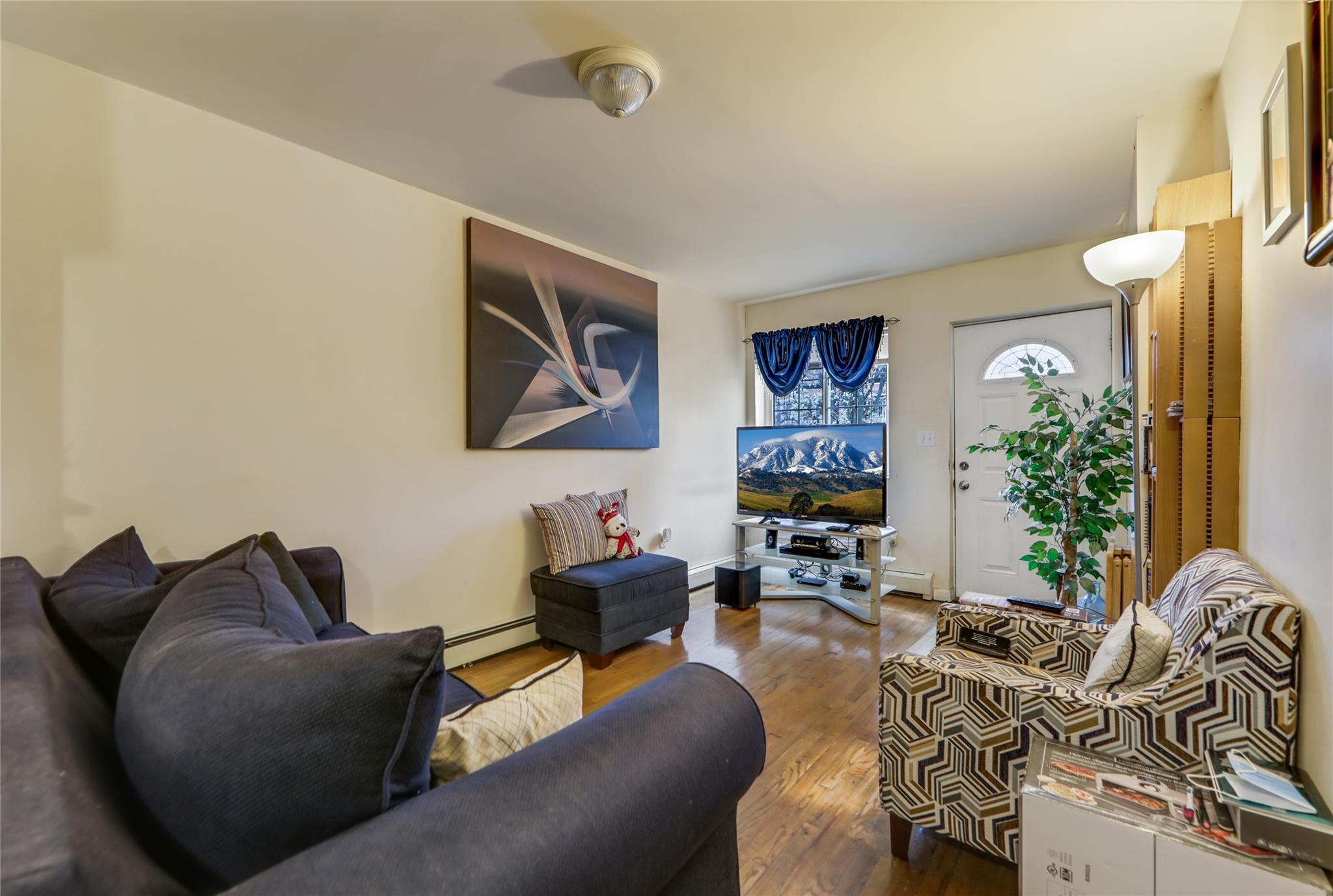 2470 Glebe Avenue, Bronx, NY 10461