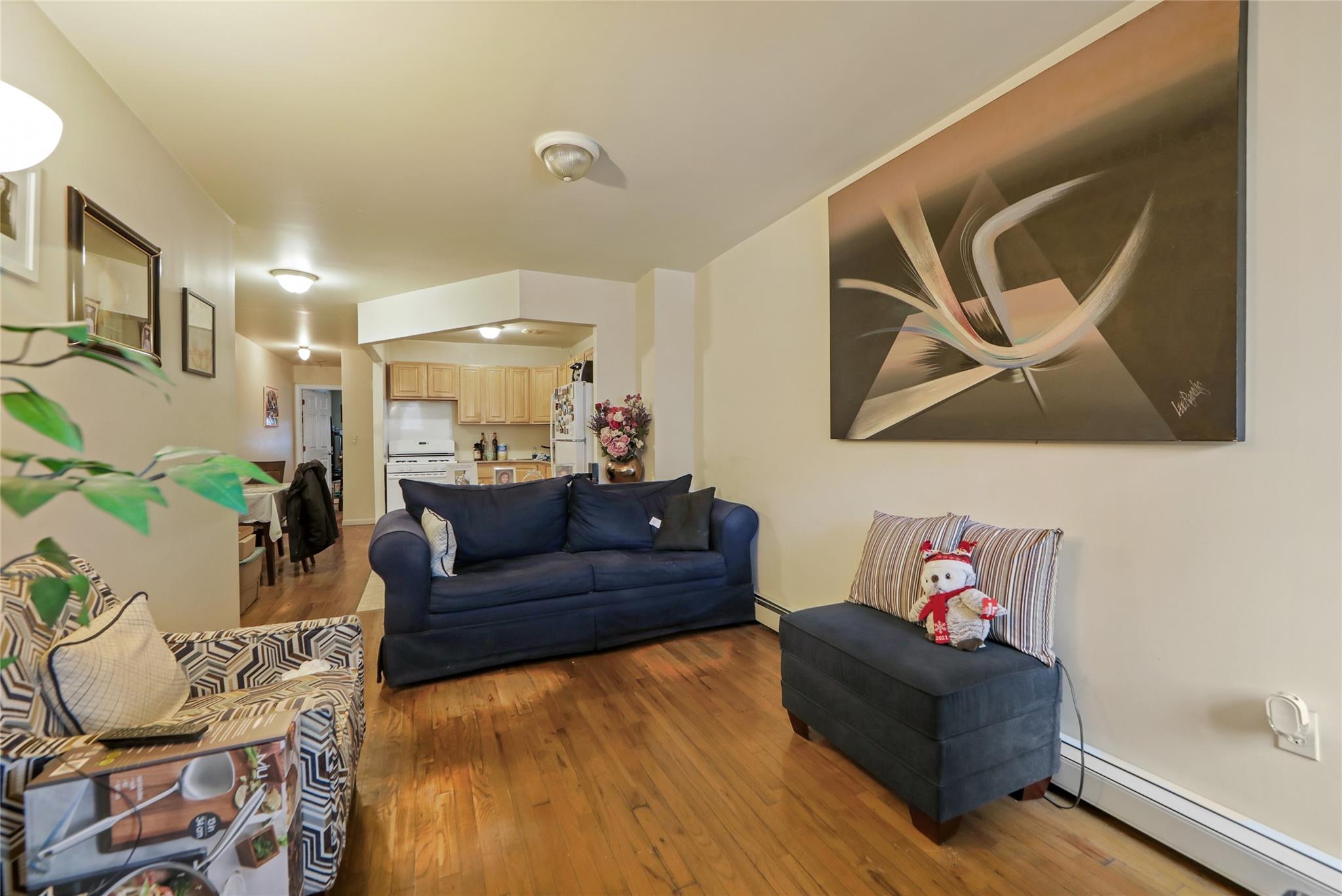 2470 Glebe Avenue, Bronx, NY 10461