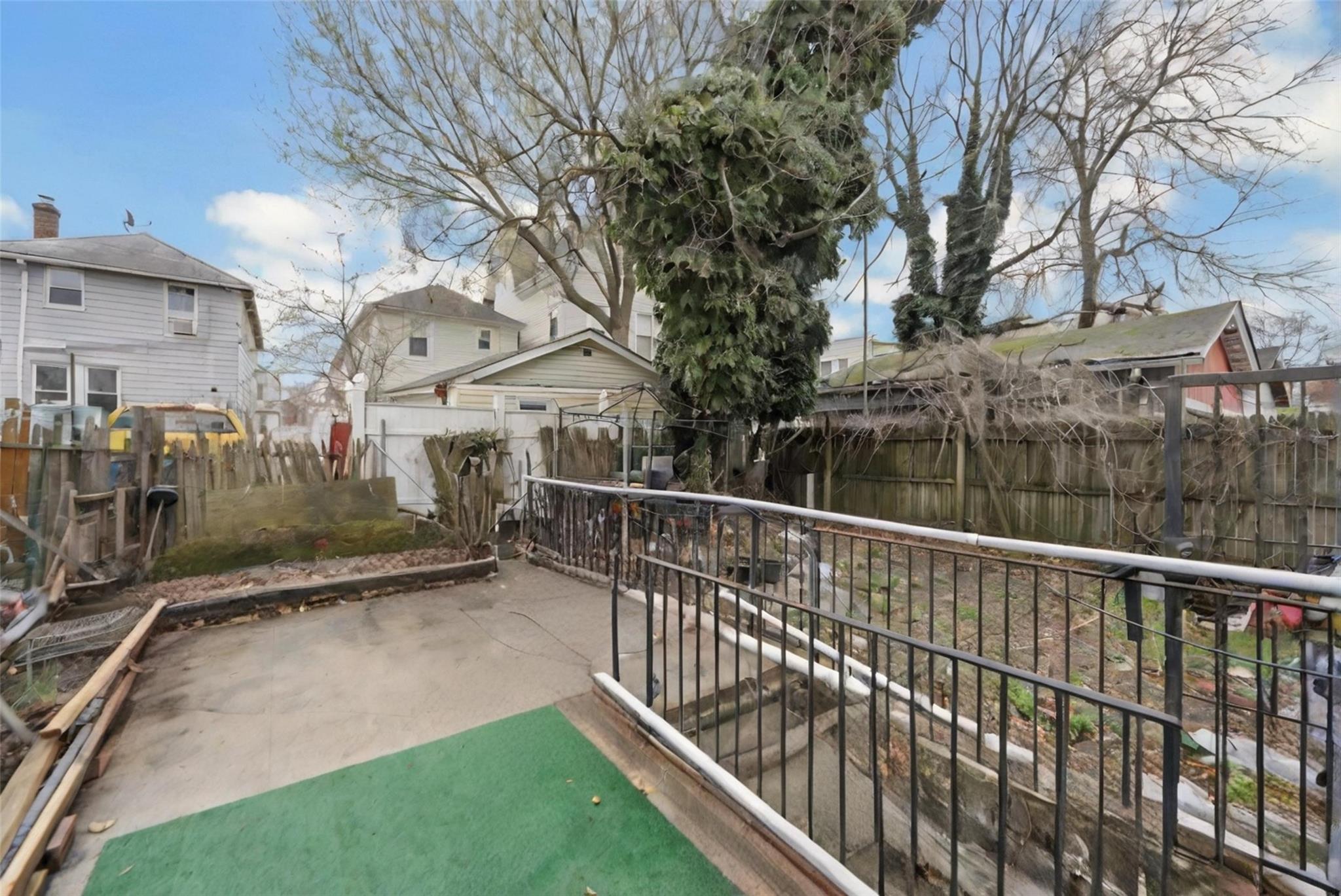 2470 Glebe Avenue, Bronx, NY 10461