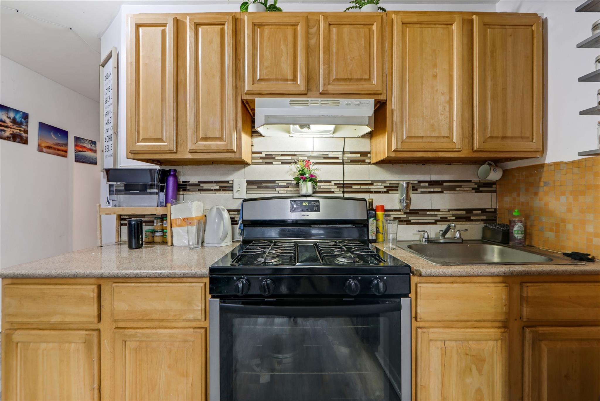 2470 Glebe Avenue, Bronx, NY 10461