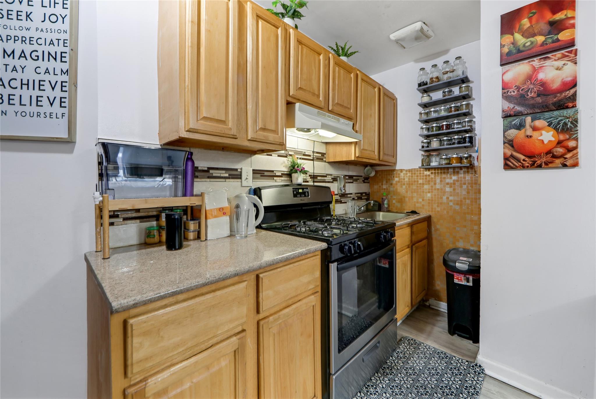 2470 Glebe Avenue, Bronx, NY 10461