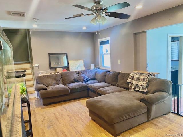 7 Broadview Road, Poughkeepsie, NY 12603