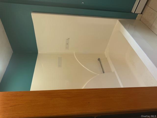 7 Broadview Road, Poughkeepsie, NY 12603