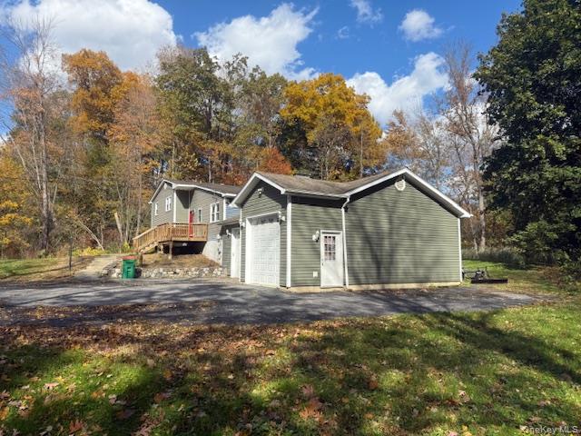 7 Broadview Road, Poughkeepsie, NY 12603