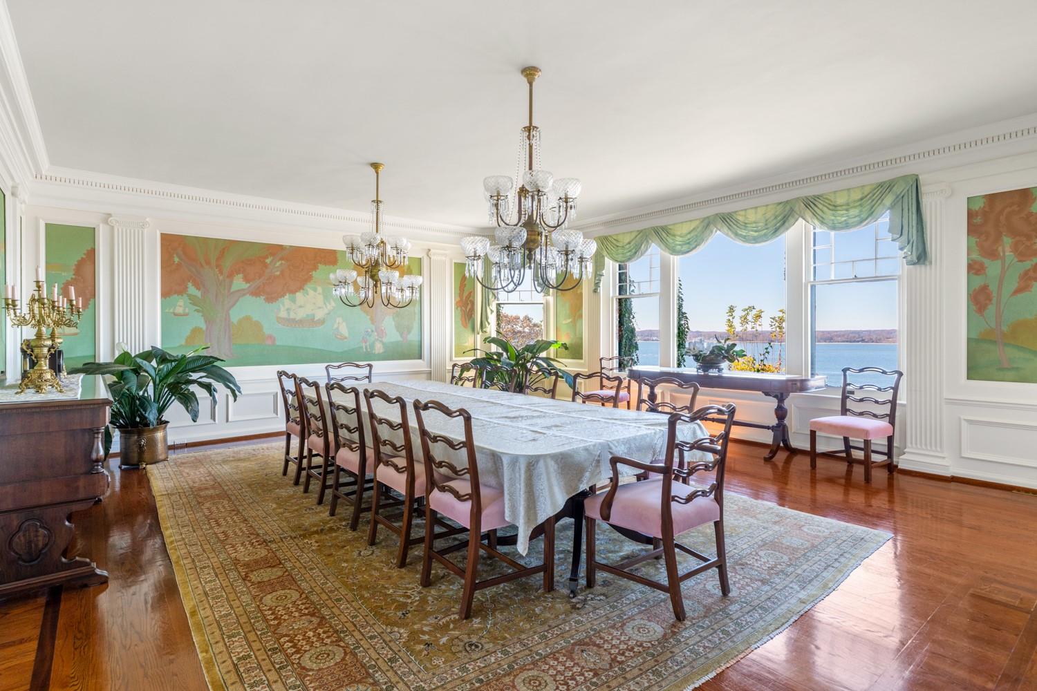 31 Fort Hill Drive, Lloyd Harbor, NY 11743