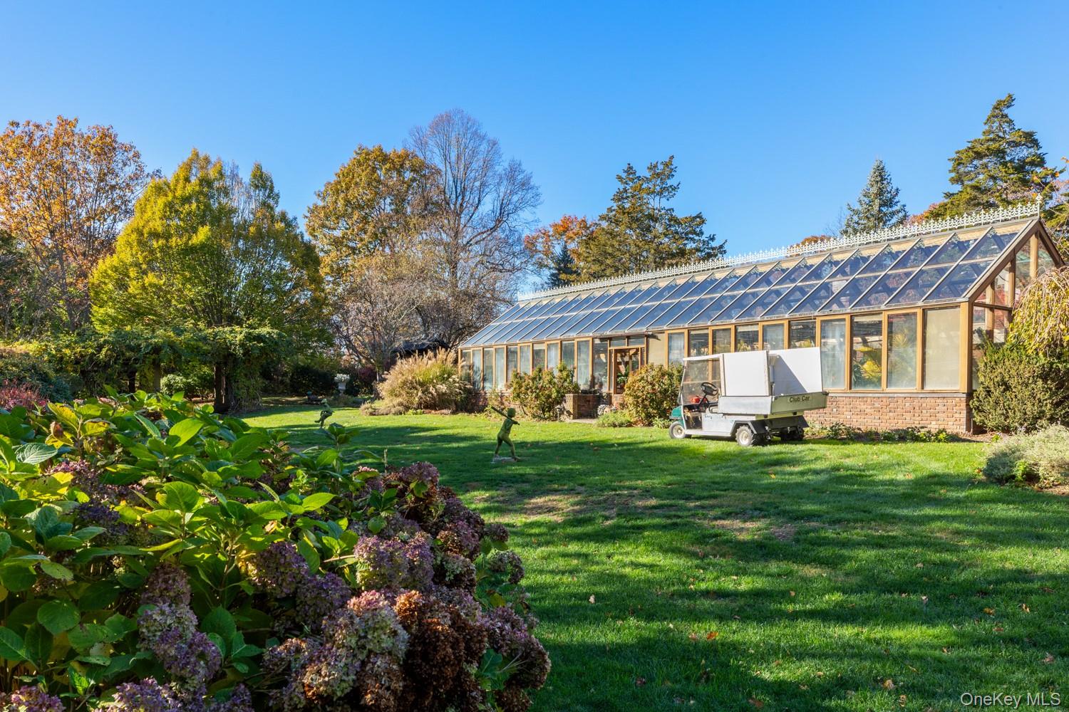 31 Fort Hill Drive, Lloyd Harbor, NY 11743