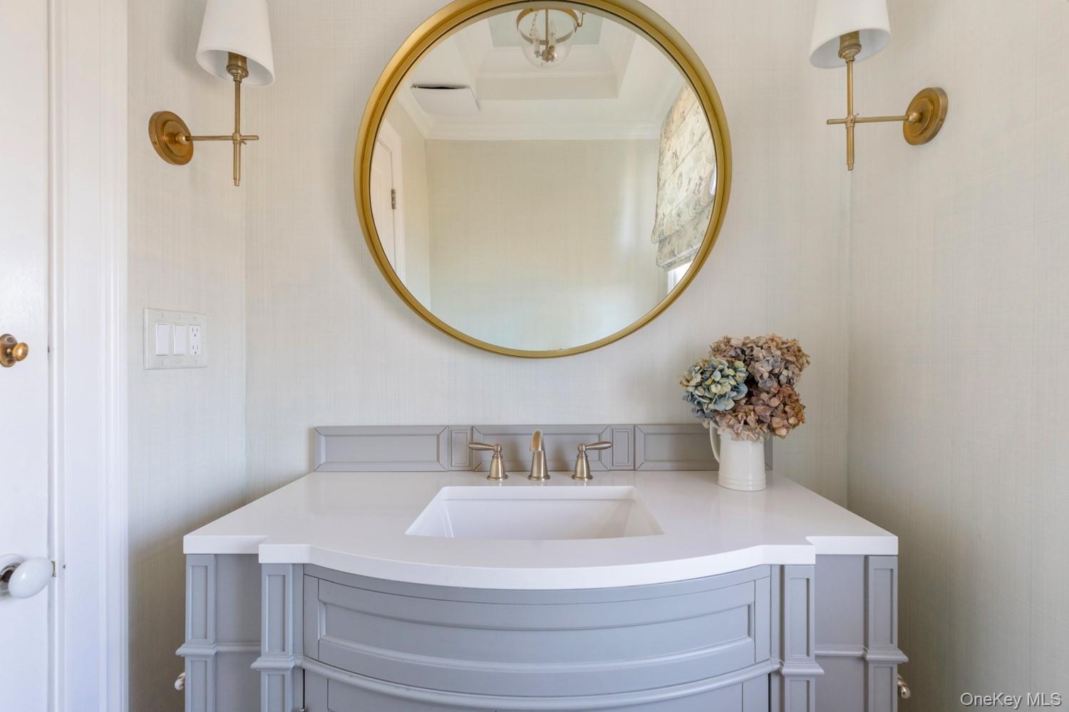 31 Fort Hill Drive, Lloyd Harbor, NY 11743