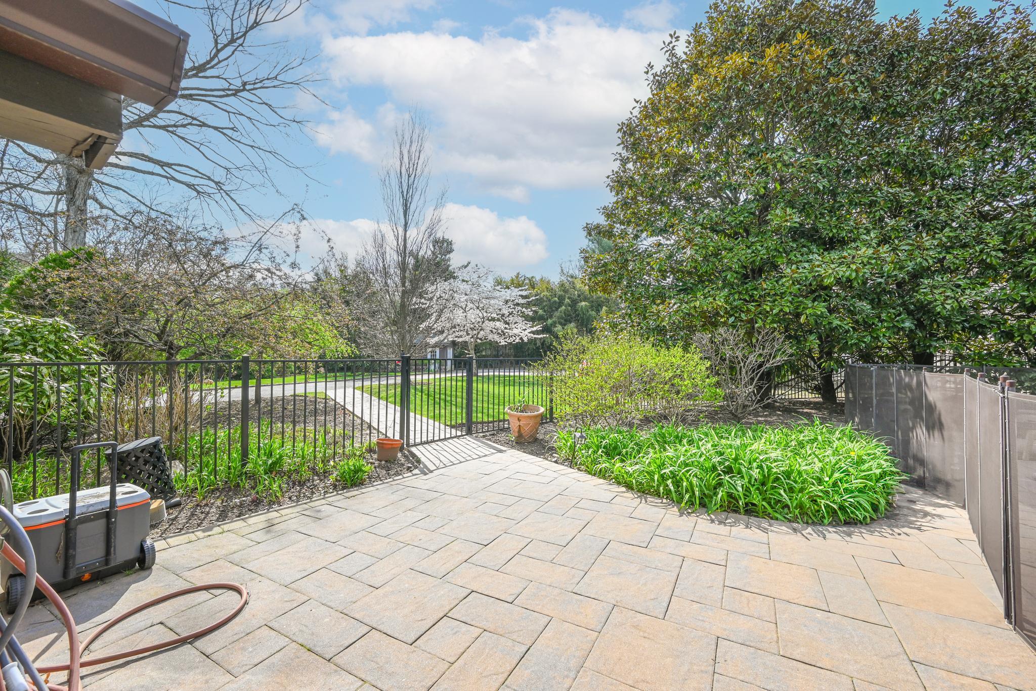 527 Deer Park Avenue, Dix Hills, NY 11746-5207