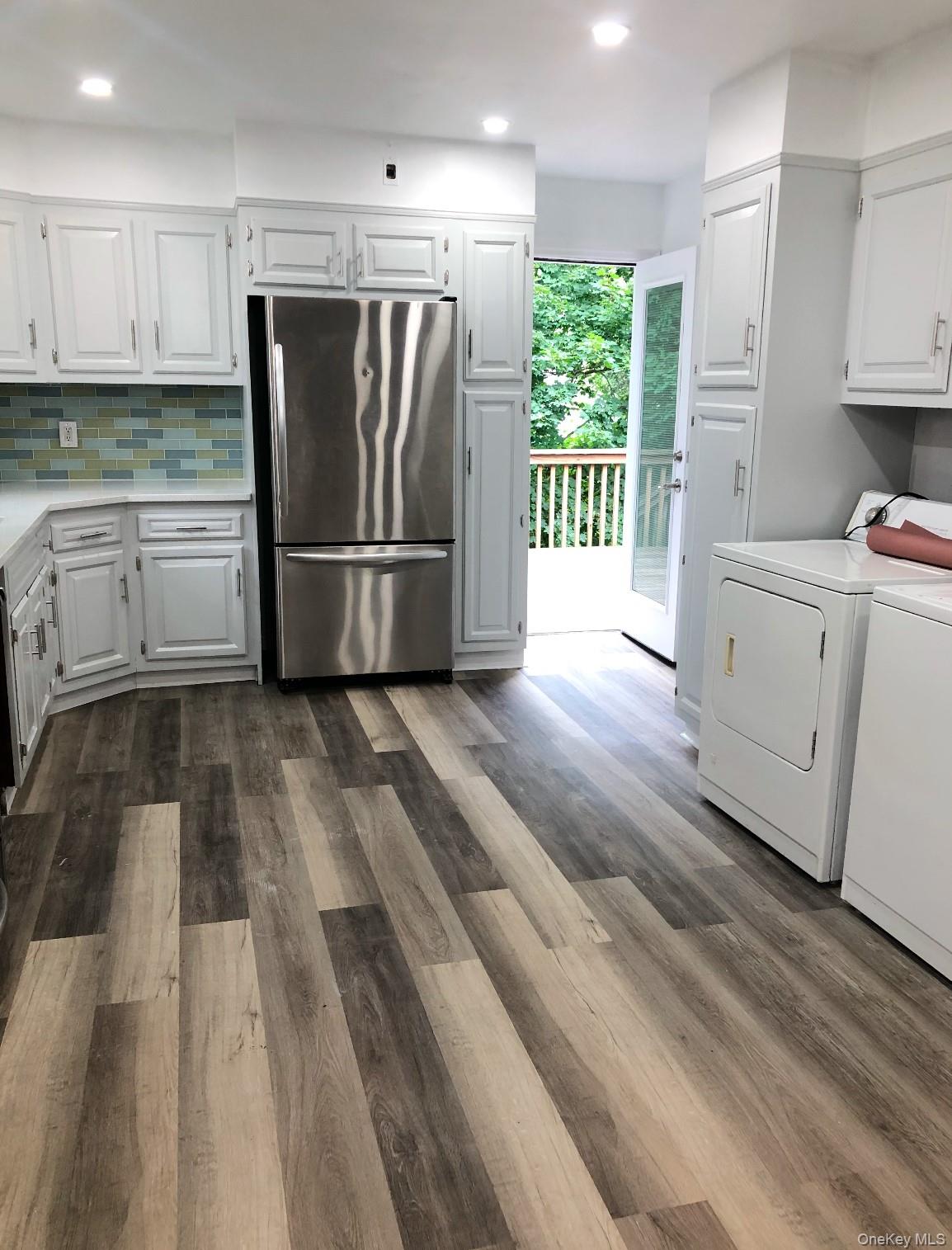 2410 Boston post Road, Larchmont, NY 10538