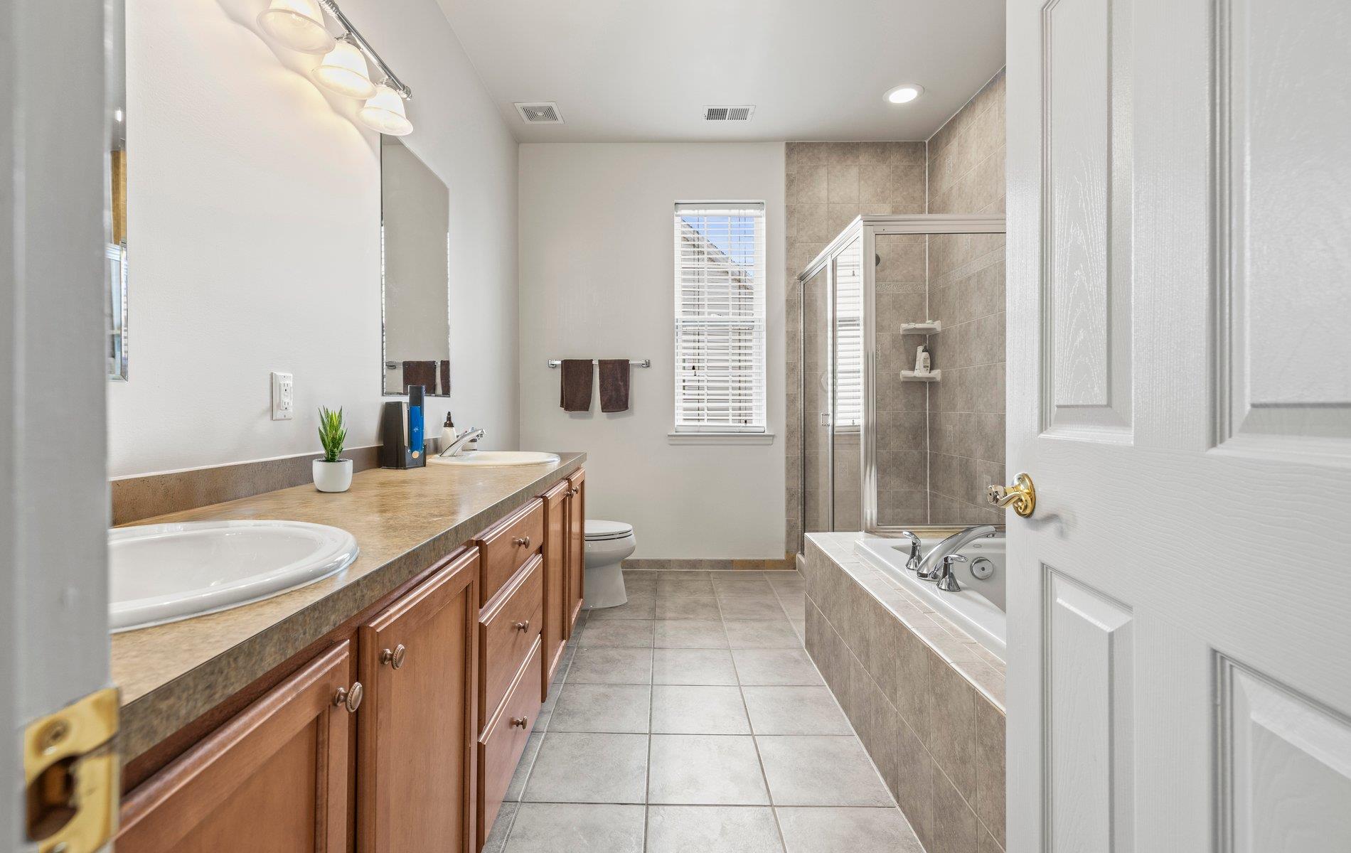224 Rivendell Court, Melville, NY 11747